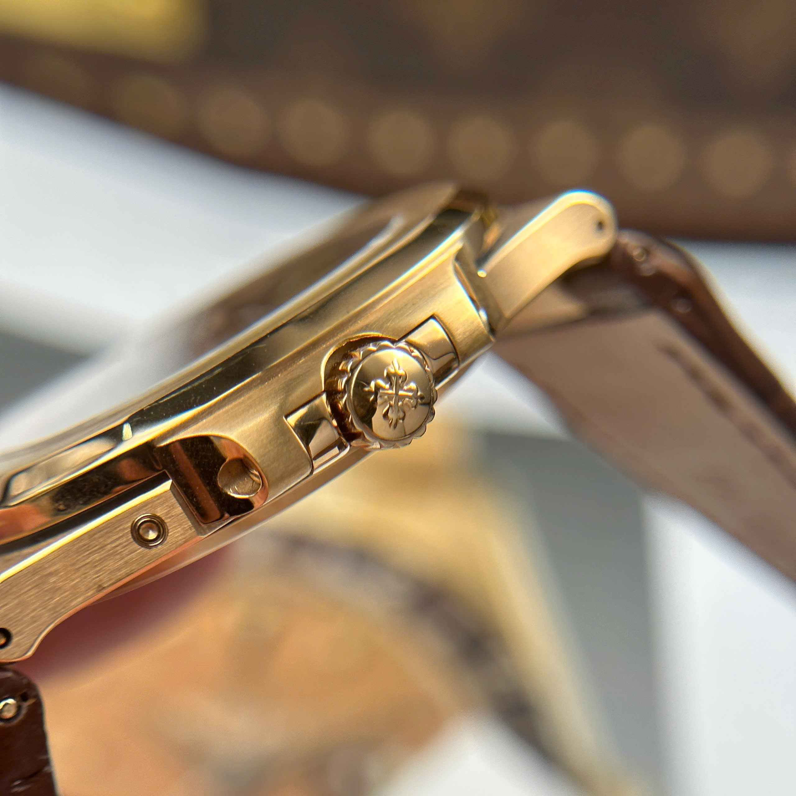 Đồng Hồ Patek Philippe Nautilus 5712R-001 40mm Full Chức Năng Replica 1:1 PPF Factory