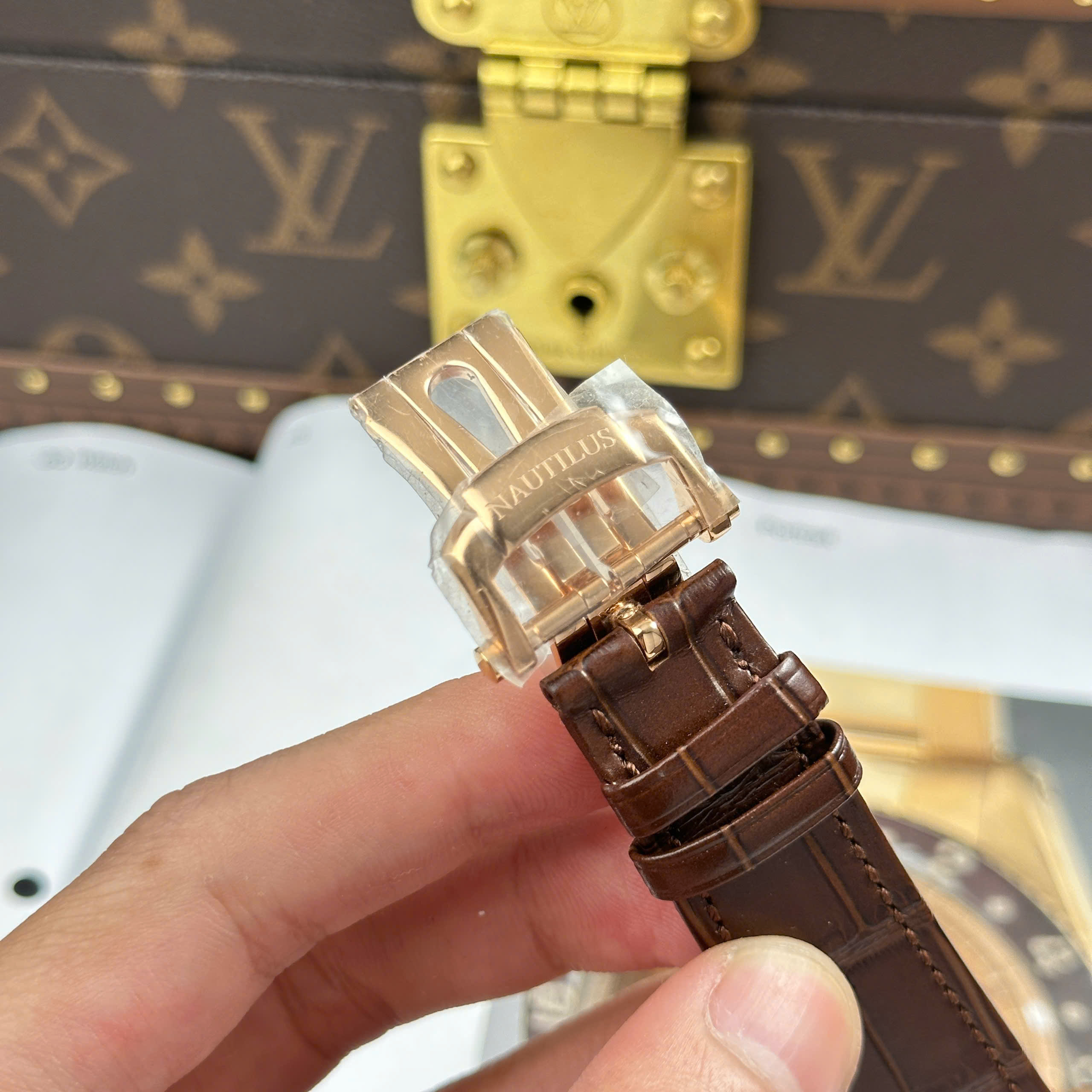 Đồng Hồ Patek Philippe Nautilus 5712R-001 40mm Full Chức Năng Replica 1:1 PPF Factory