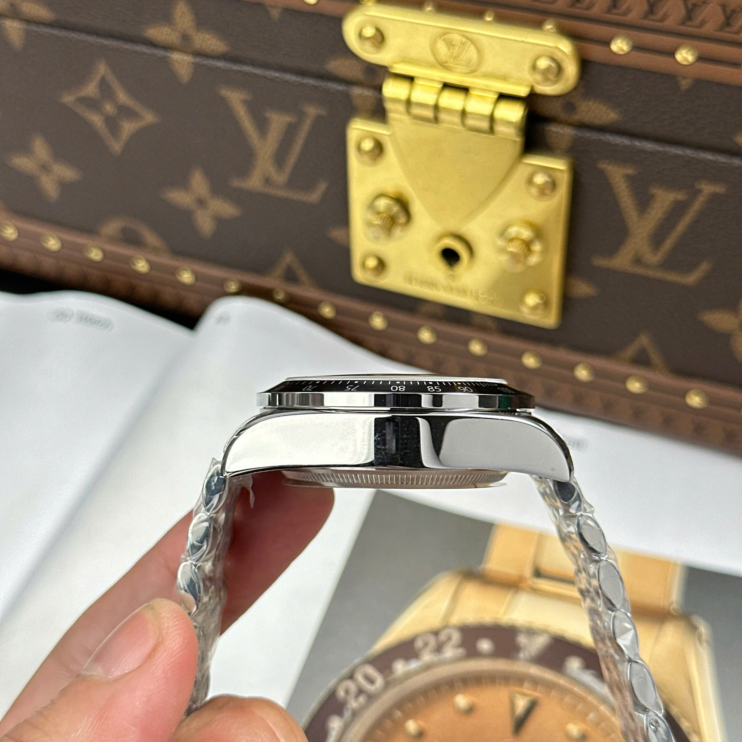 Đồng Hồ Tudor Black Bay Chronograph Mặt Trắng 41mm Replica 1:1 TW Factory