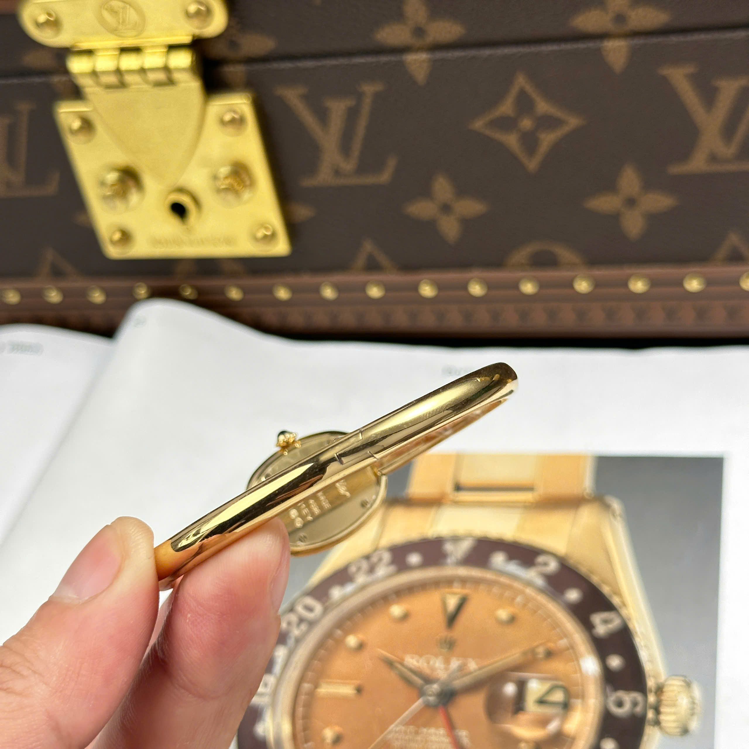 Đồng Hồ Nữ Cartier Baignoire Mini Model Vàng Vàng BBA Factory (Cổ Tay 15,16,17cm)