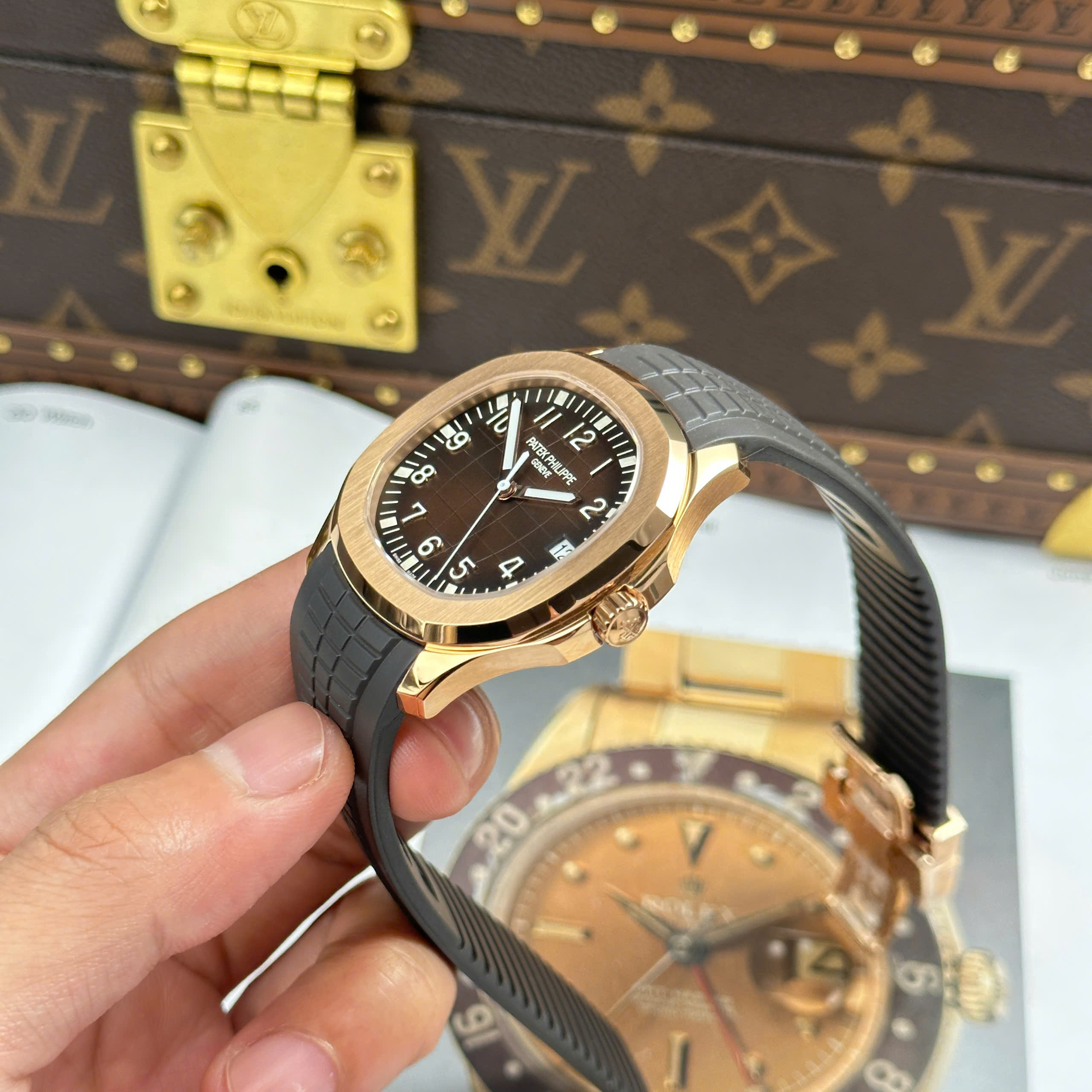 Đồng Hồ Patek Philippe Aquanaut 5167R 40mm Replica 1:1 3k Factory