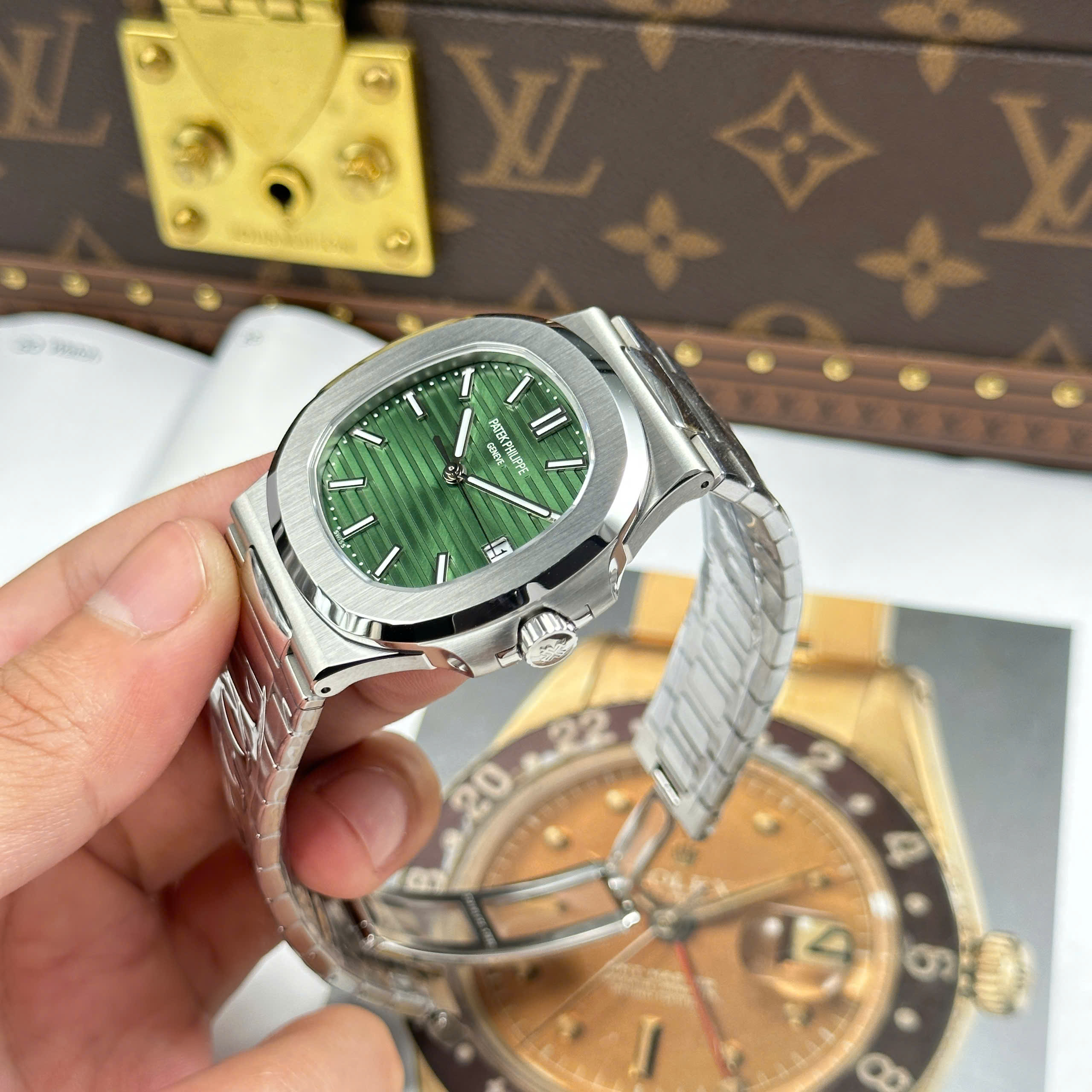 Đồng Hồ Patek Philippe Nautilus 5711 Green Dial 40mm Replica 1:1 3K Factory
