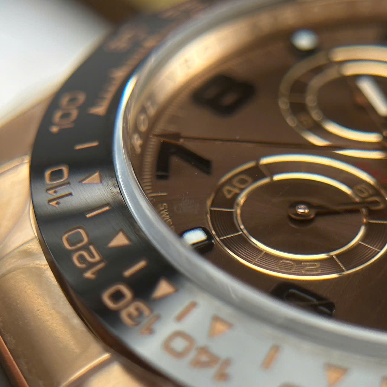 Đồng Hồ Rolex Cosmograph Daytona 40mm M116515LN Replica 1:1 Clean Factory