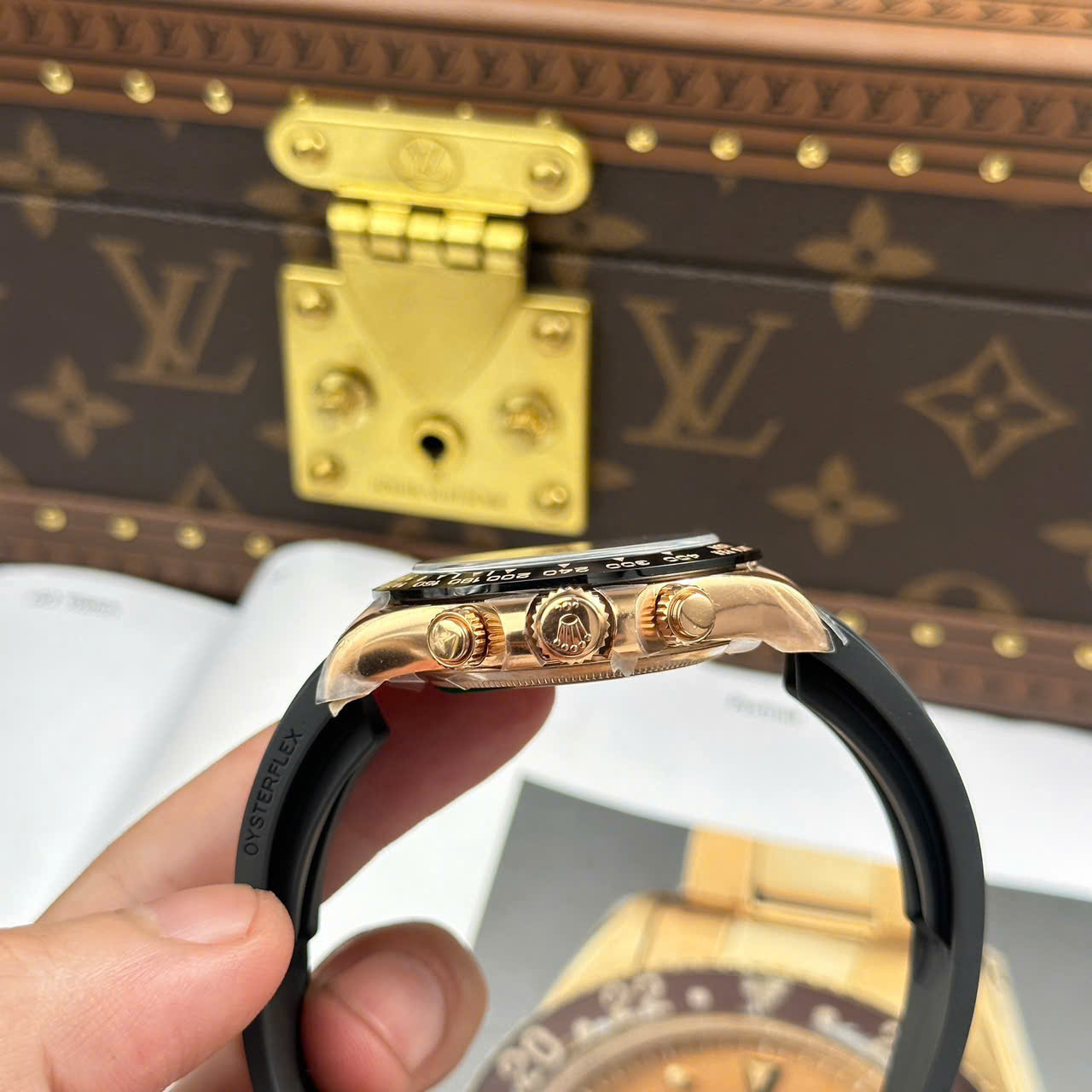 Đồng Hồ Rolex Cosmograph Daytona 40mm M116515LN Replica 1:1 Clean Factory