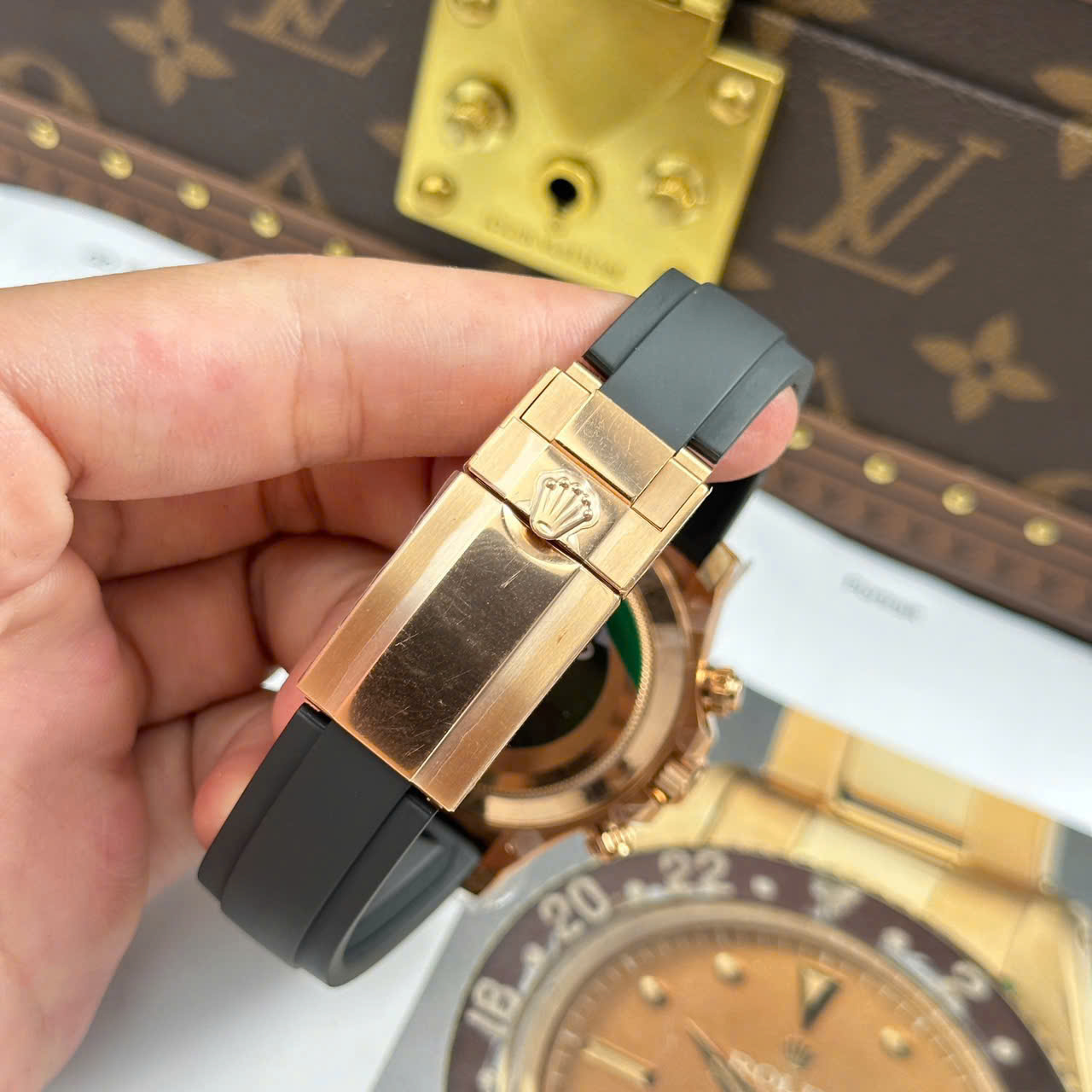 Đồng Hồ Rolex Cosmograph Daytona 40mm M116515LN Replica 1:1 Clean Factory