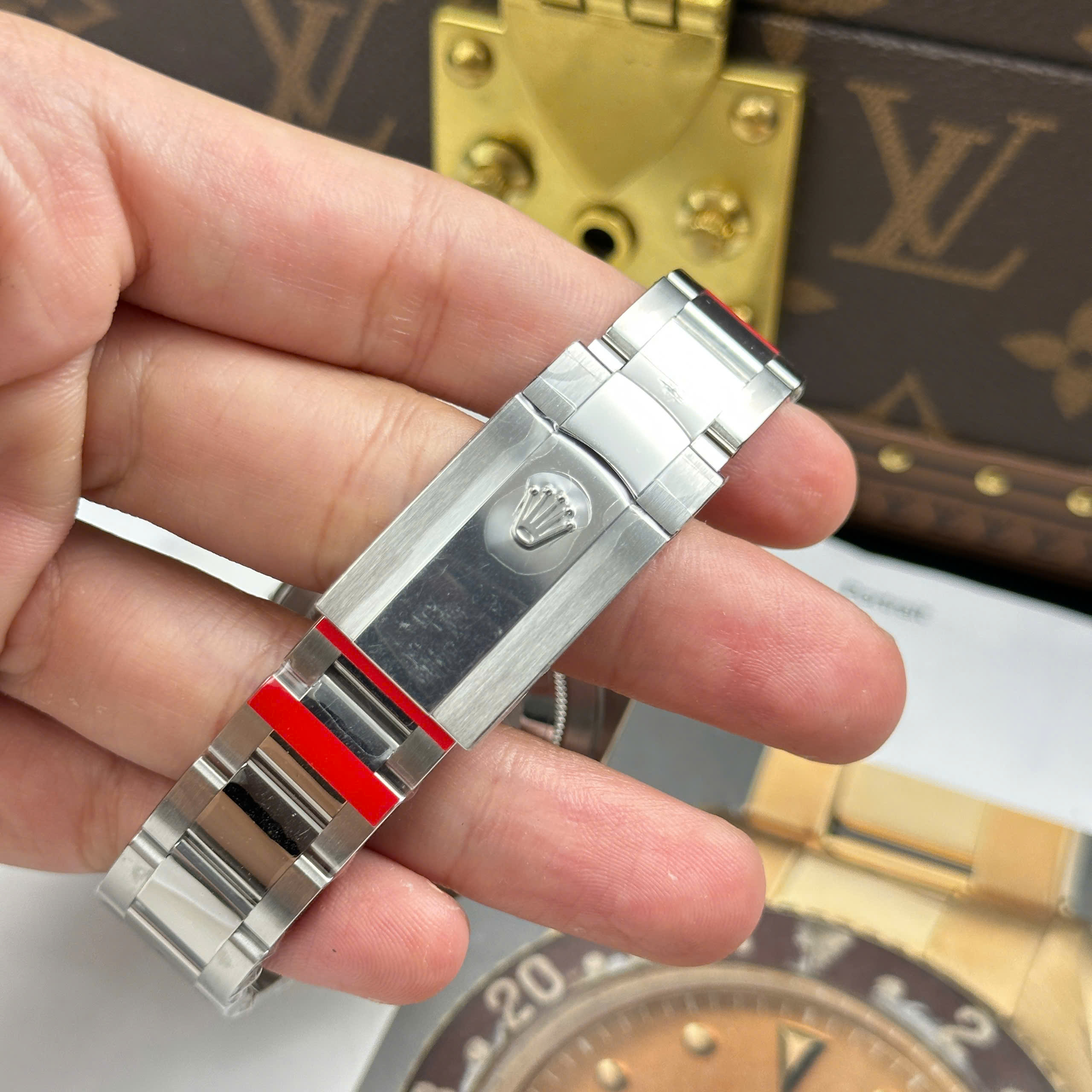 Đồng Hồ Rolex Datejust 41mm M126300 Mặt Số Trắng Replica 1:1 VSF Factory