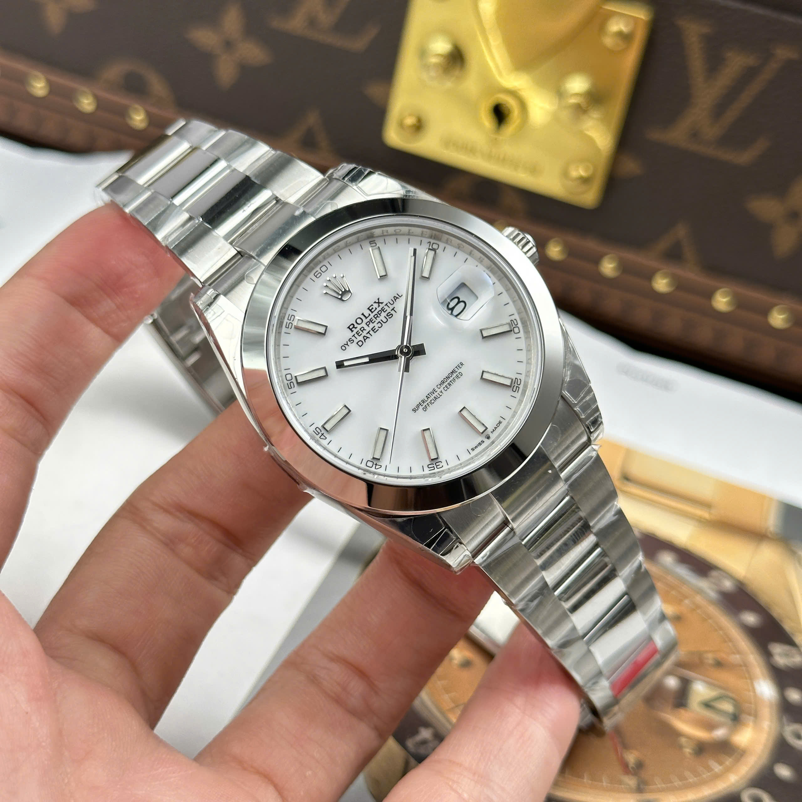 Đồng Hồ Rolex Datejust 41mm M126300 Mặt Số Trắng Replica 1:1 VSF Factory