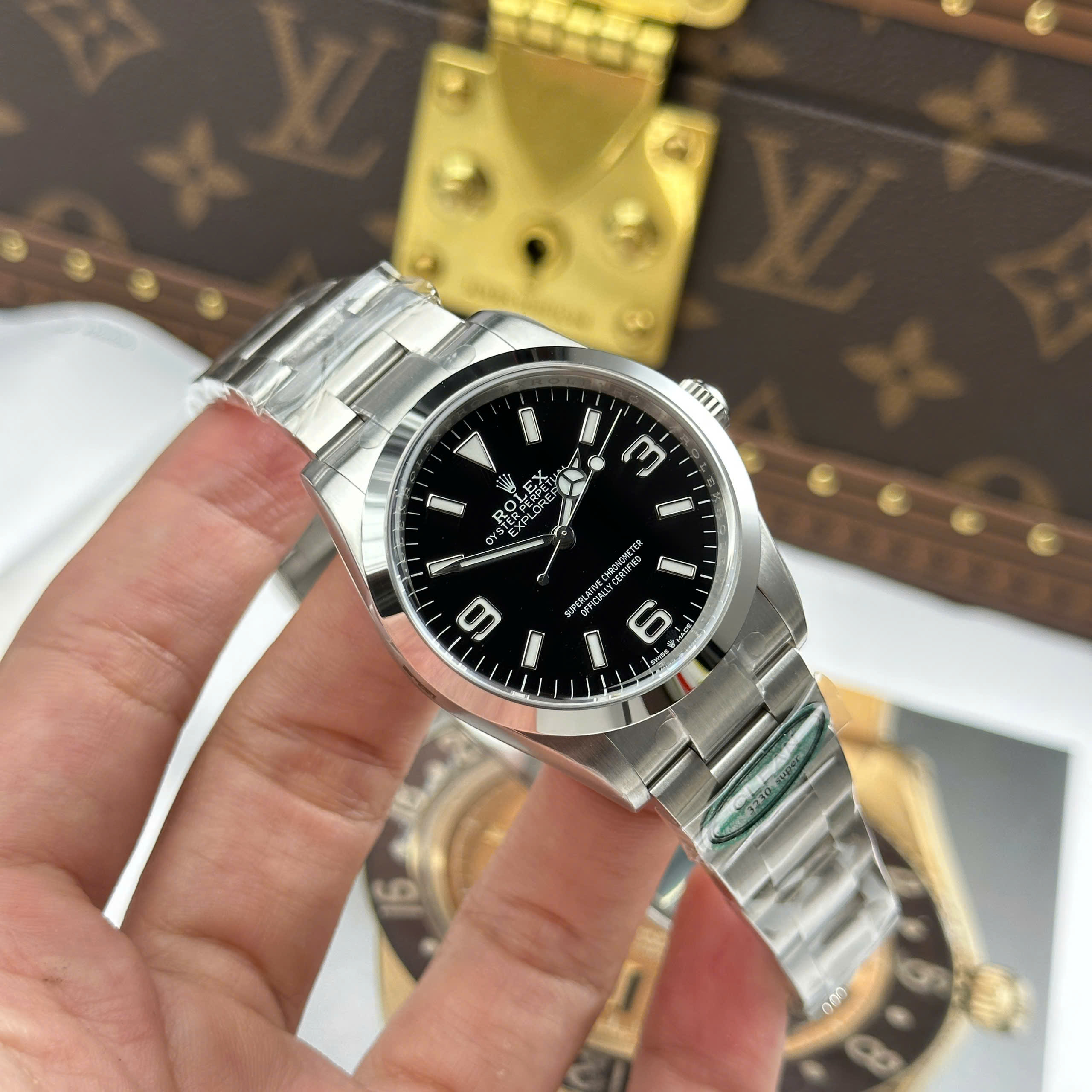 Đồng Hồ Rolex Explorer 36mm M124270 Mặt Số Đen Replica 1:1 Clean Factory