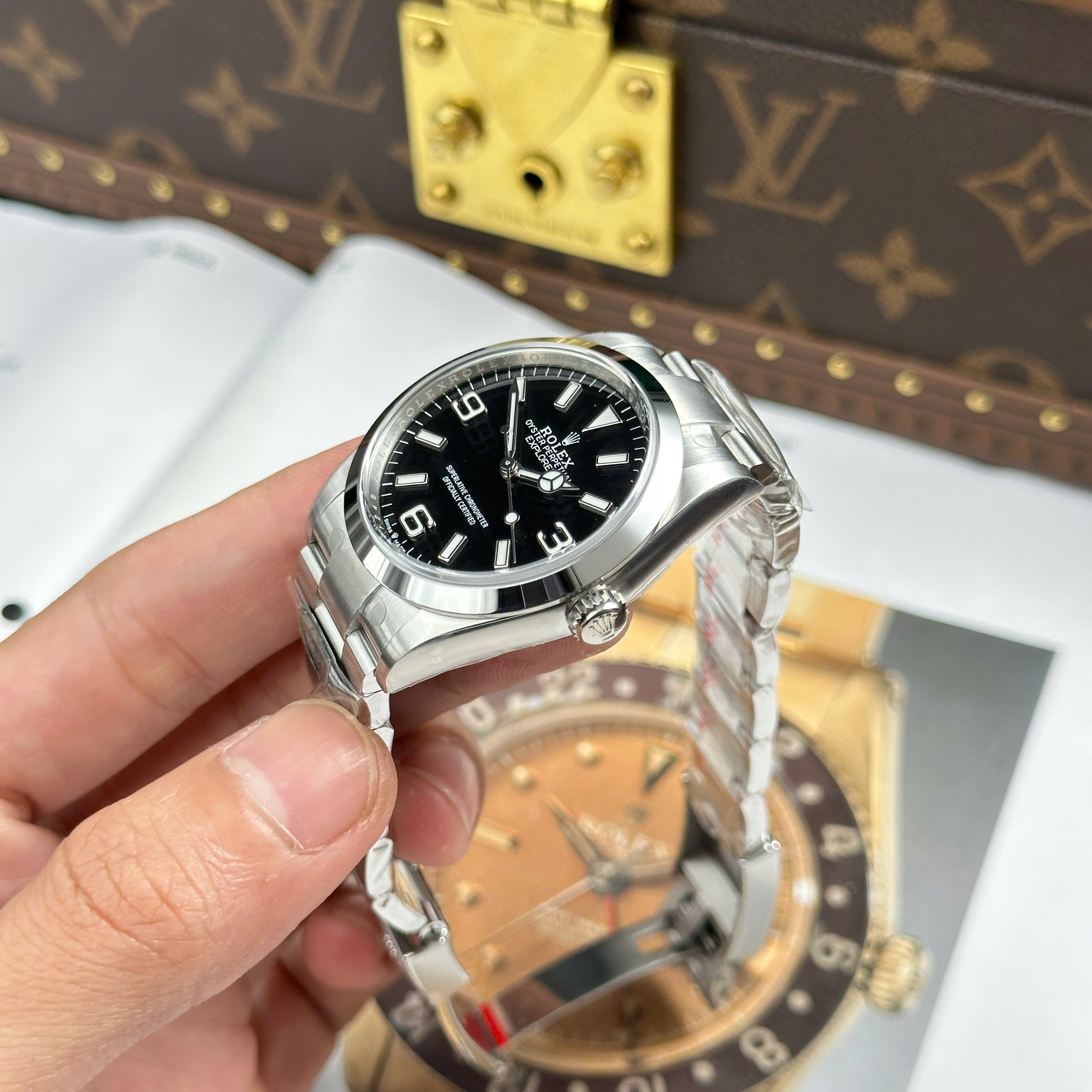Đồng Hồ Rolex Explorer 36mm M124270 Mặt Số Đen Replica 1:1 Clean Factory