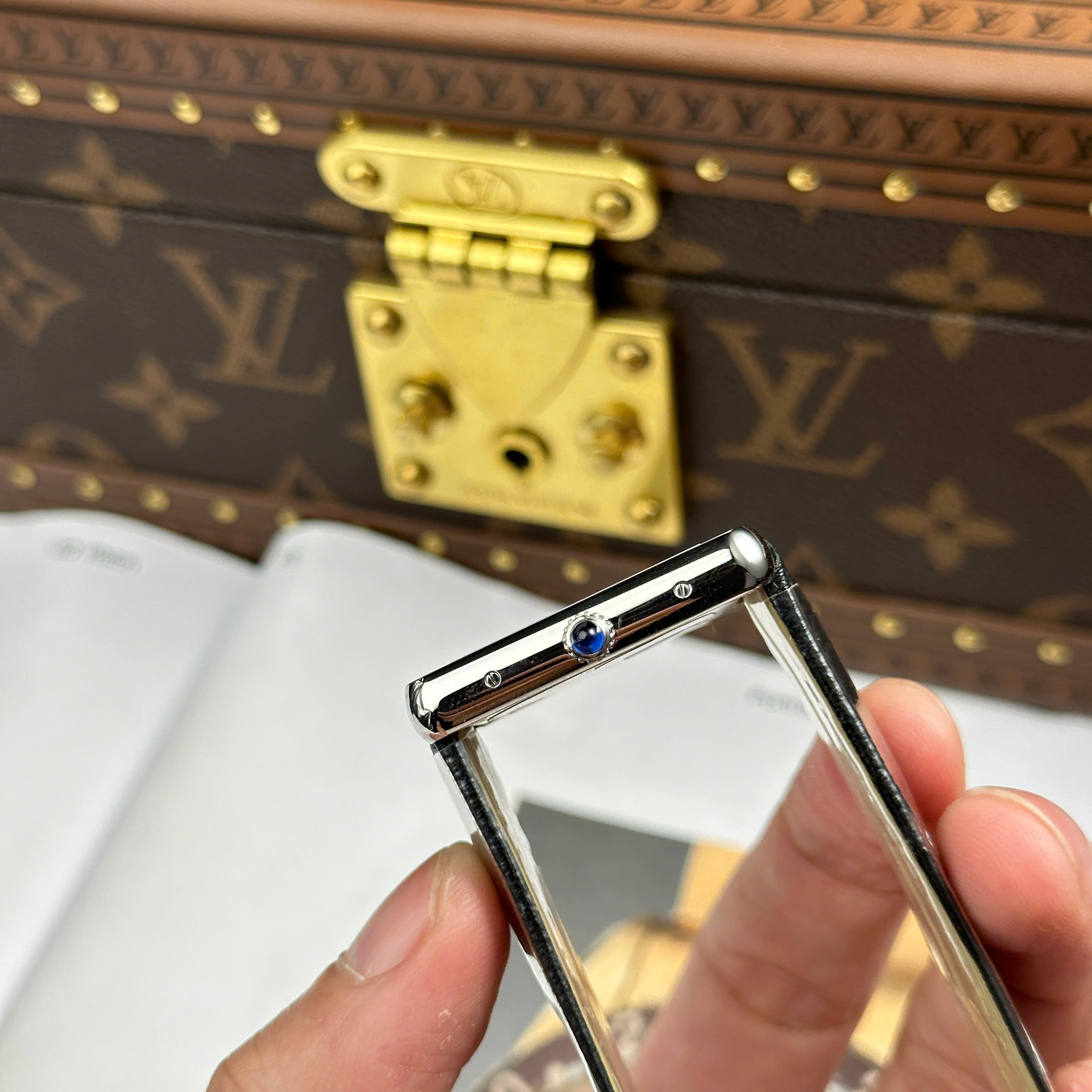 Đồng Hồ Cartier Tank Solo Large Moden 27.5mmx35mm Đính Đá Replica 1:1 AF Factory