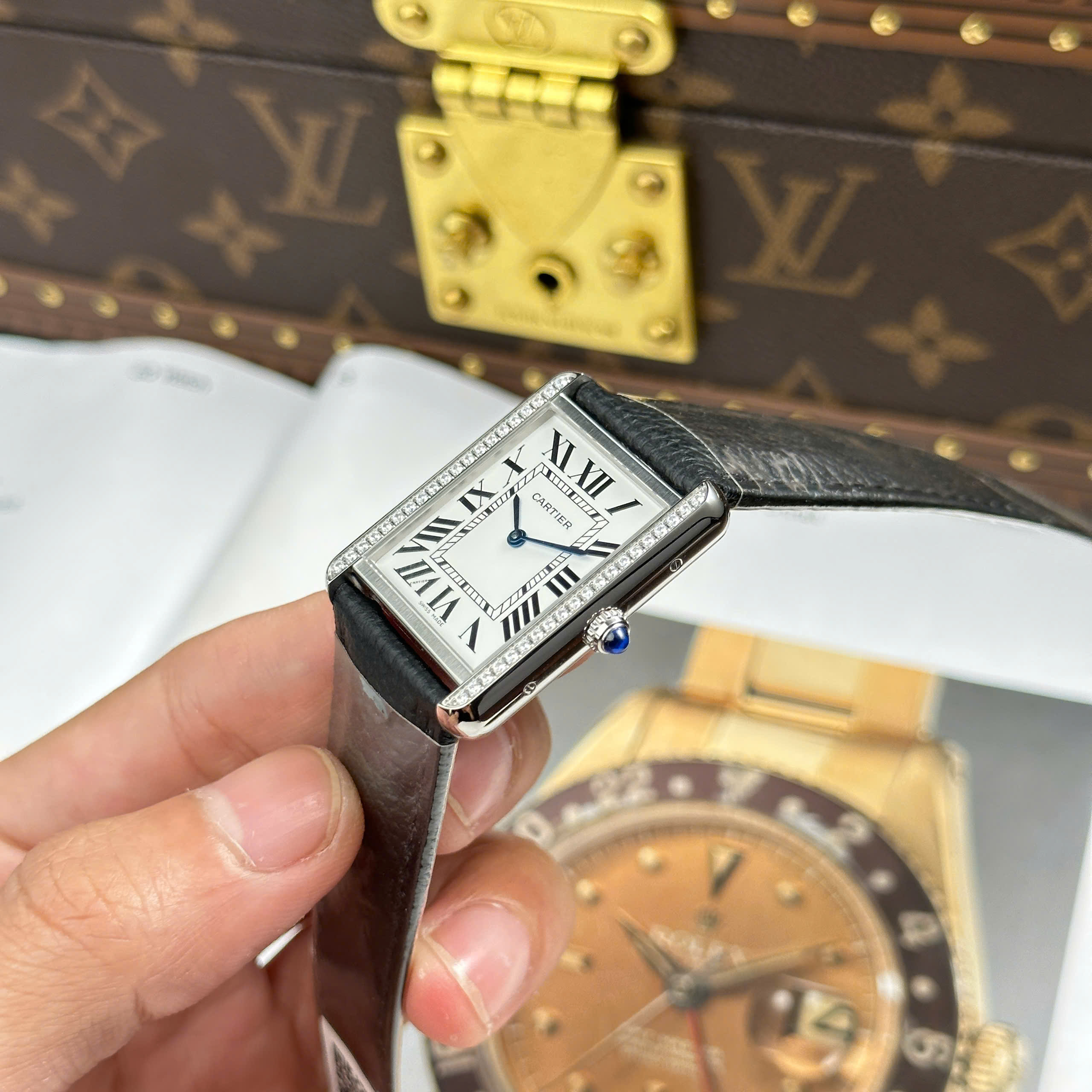 Đồng Hồ Cartier Tank Solo Large Moden 27.5mmx35mm Đính Đá Replica 1:1 AF Factory