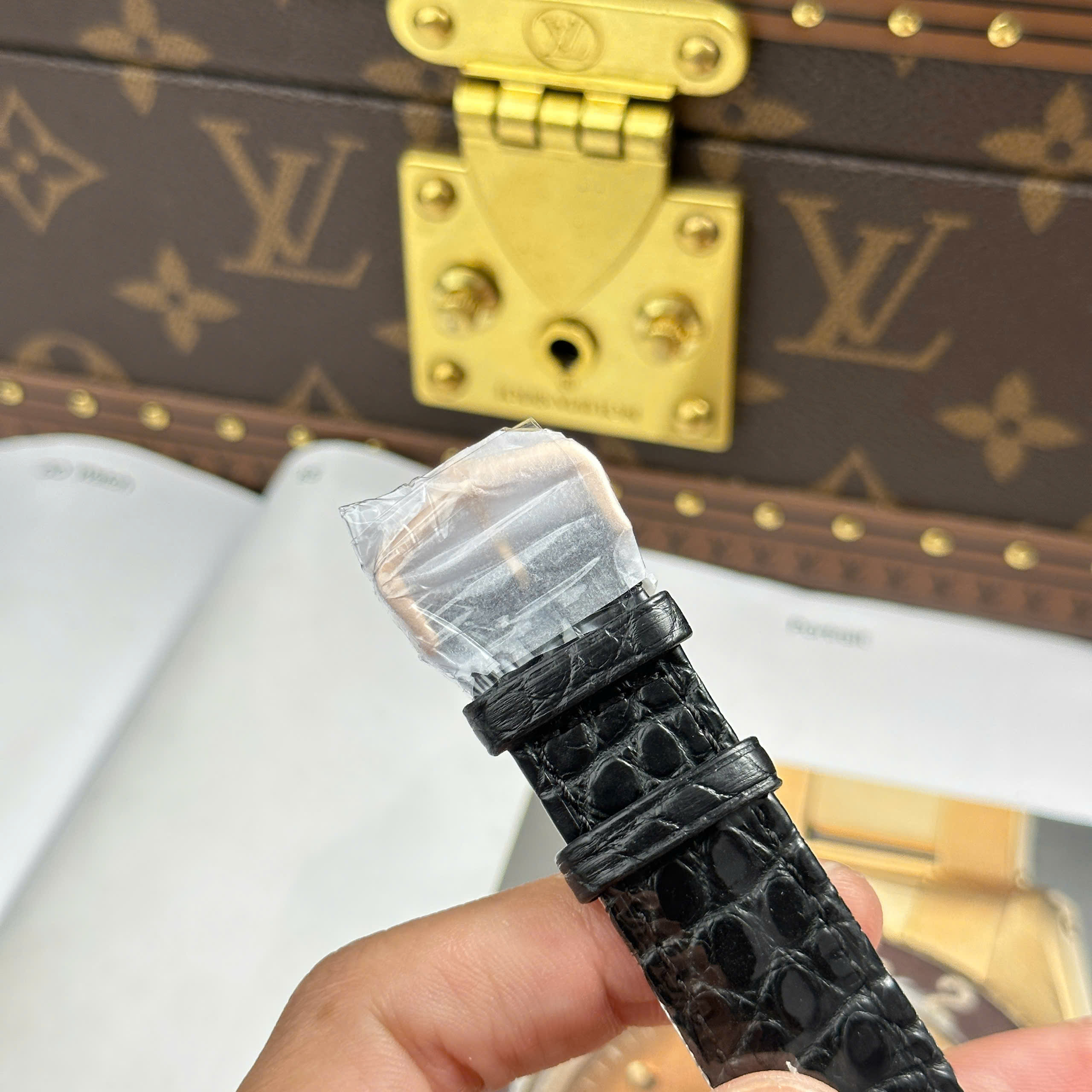 Đồng Hồ Cartier Tank Solo Large Moden 27.5mmx35mm Đính Đá Replica 1:1 AF Factory