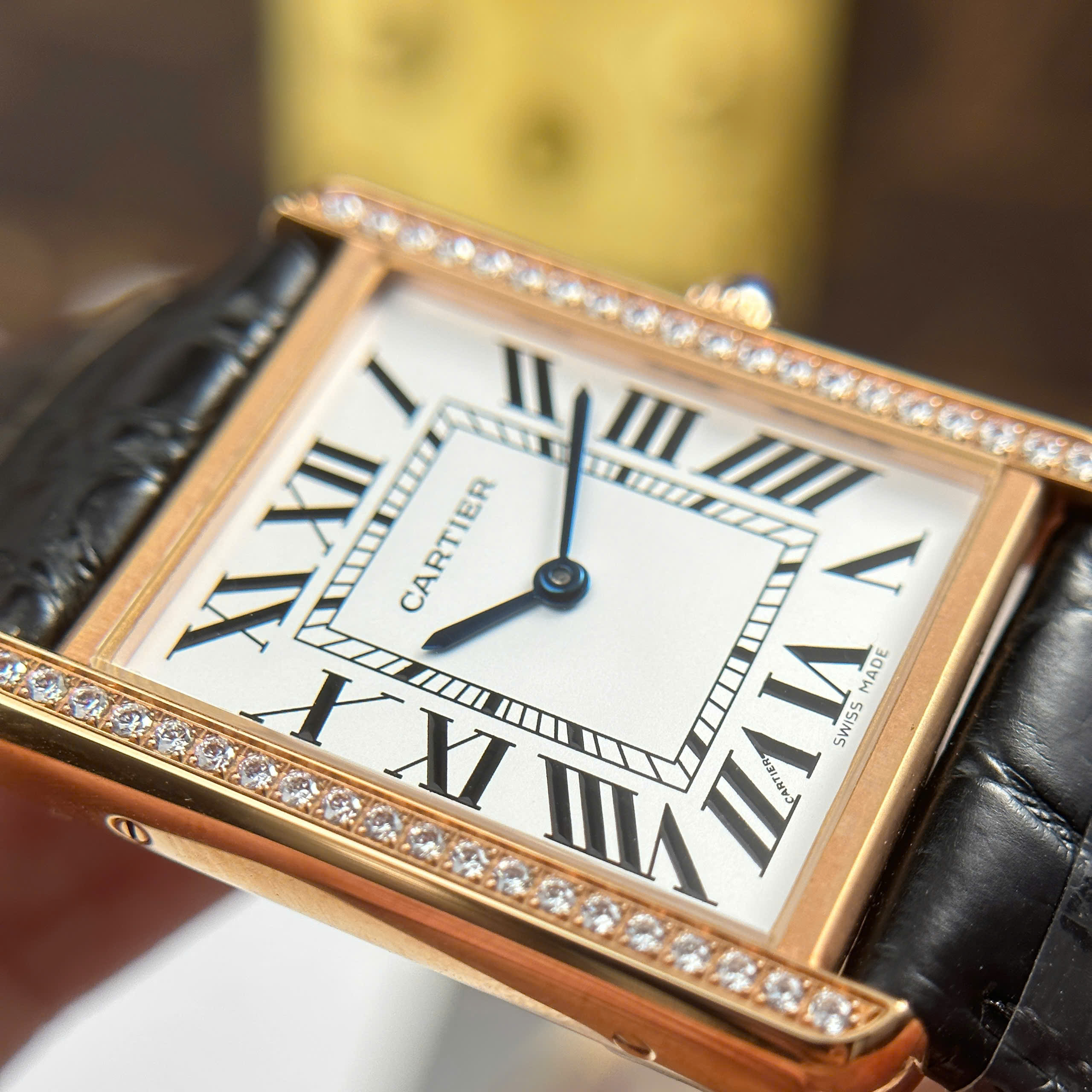 Đồng Hồ Cartier Tank Solo Large Moden 27.5mmx35mm Đính Đá Replica 1:1 AF Factory