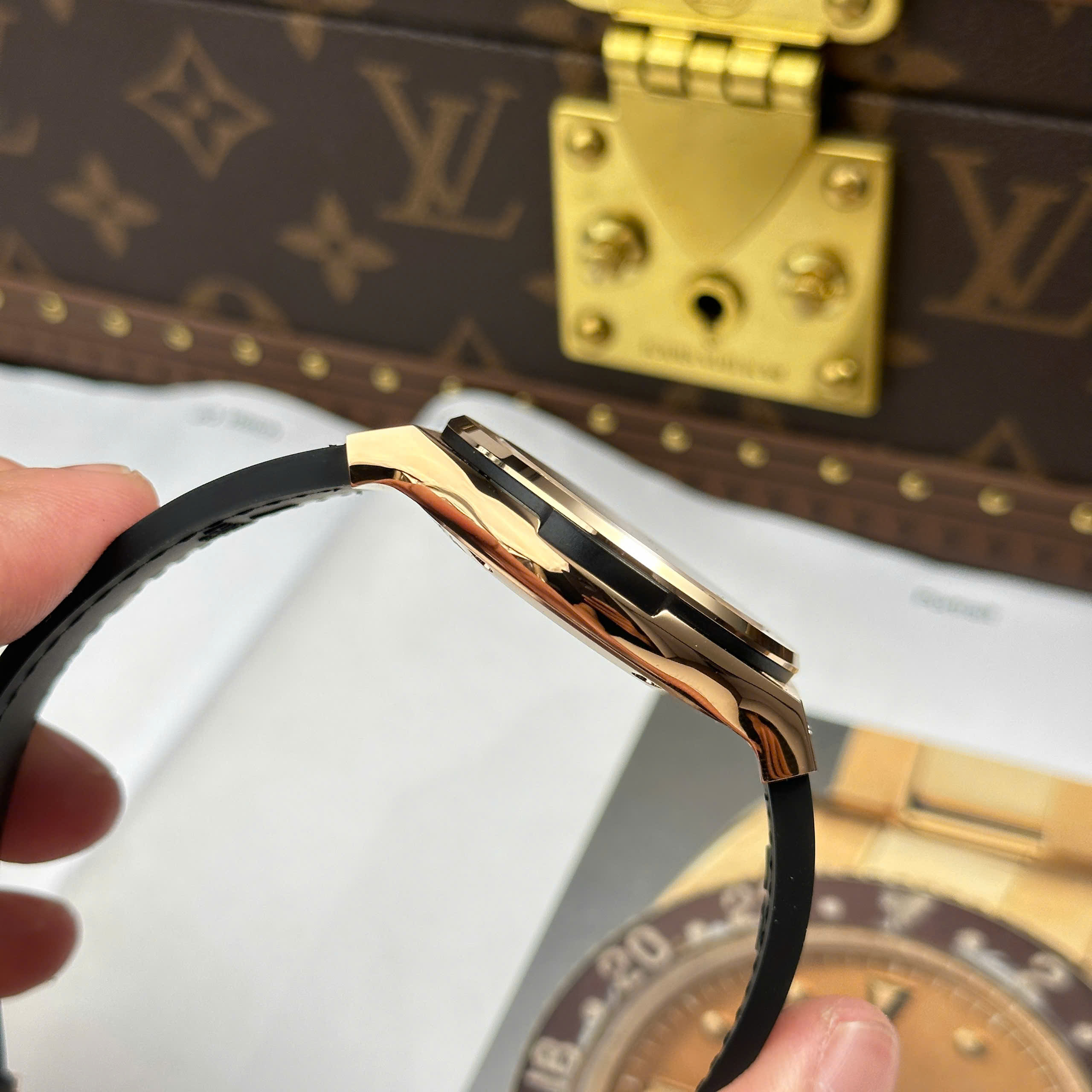 Đồng Hồ Hublot Classic Fusion 42mm Vỏ Vàng Hồng Cao Cấp JJZ Factory Rep 1:1