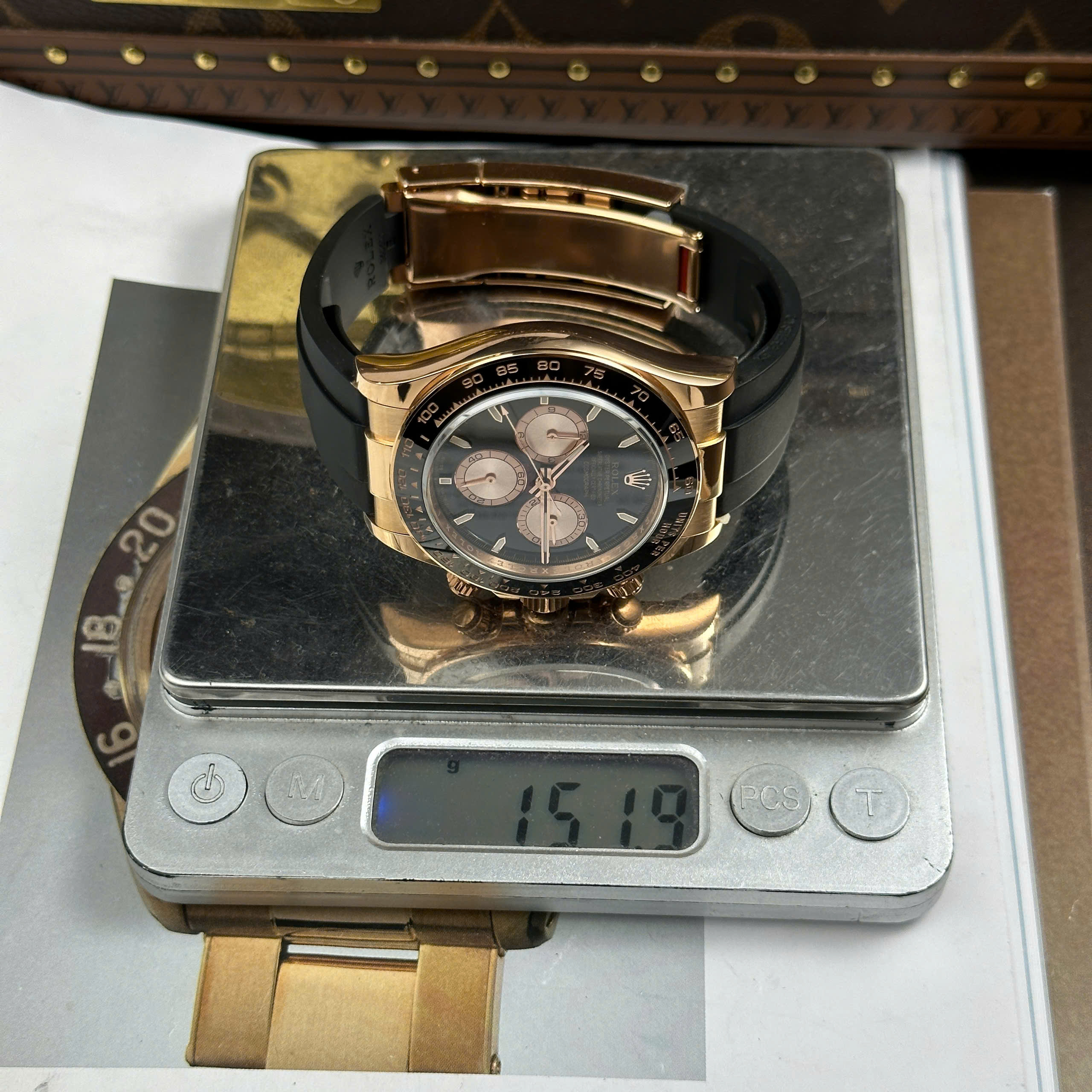 Đồng Hồ Rolex Cosmograph Daytona 126515LN Mặt Số Đen 40mm Replica 1:1