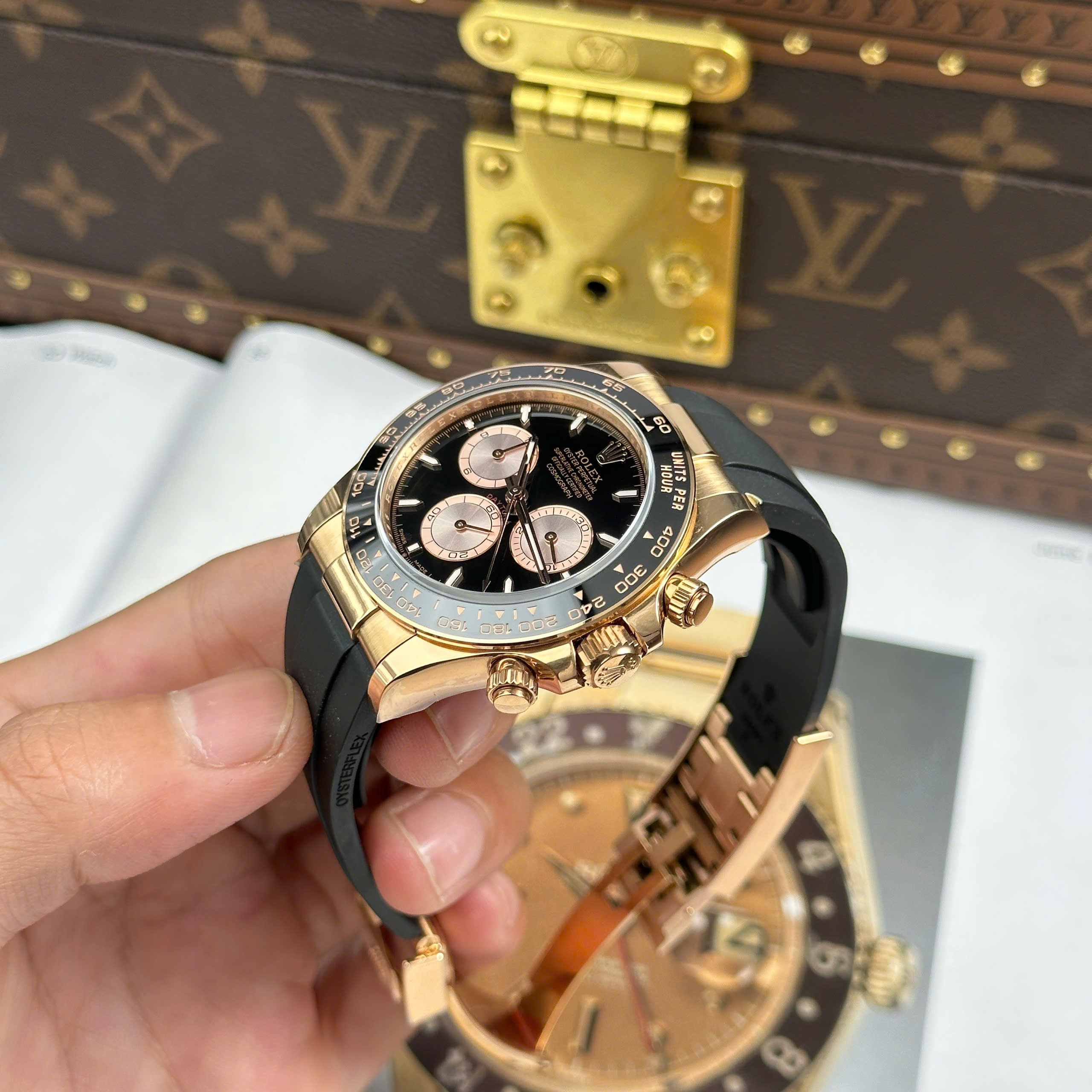 Đồng Hồ Rolex Cosmograph Daytona 126515LN Mặt Số Đen 40mm Replica 1:1