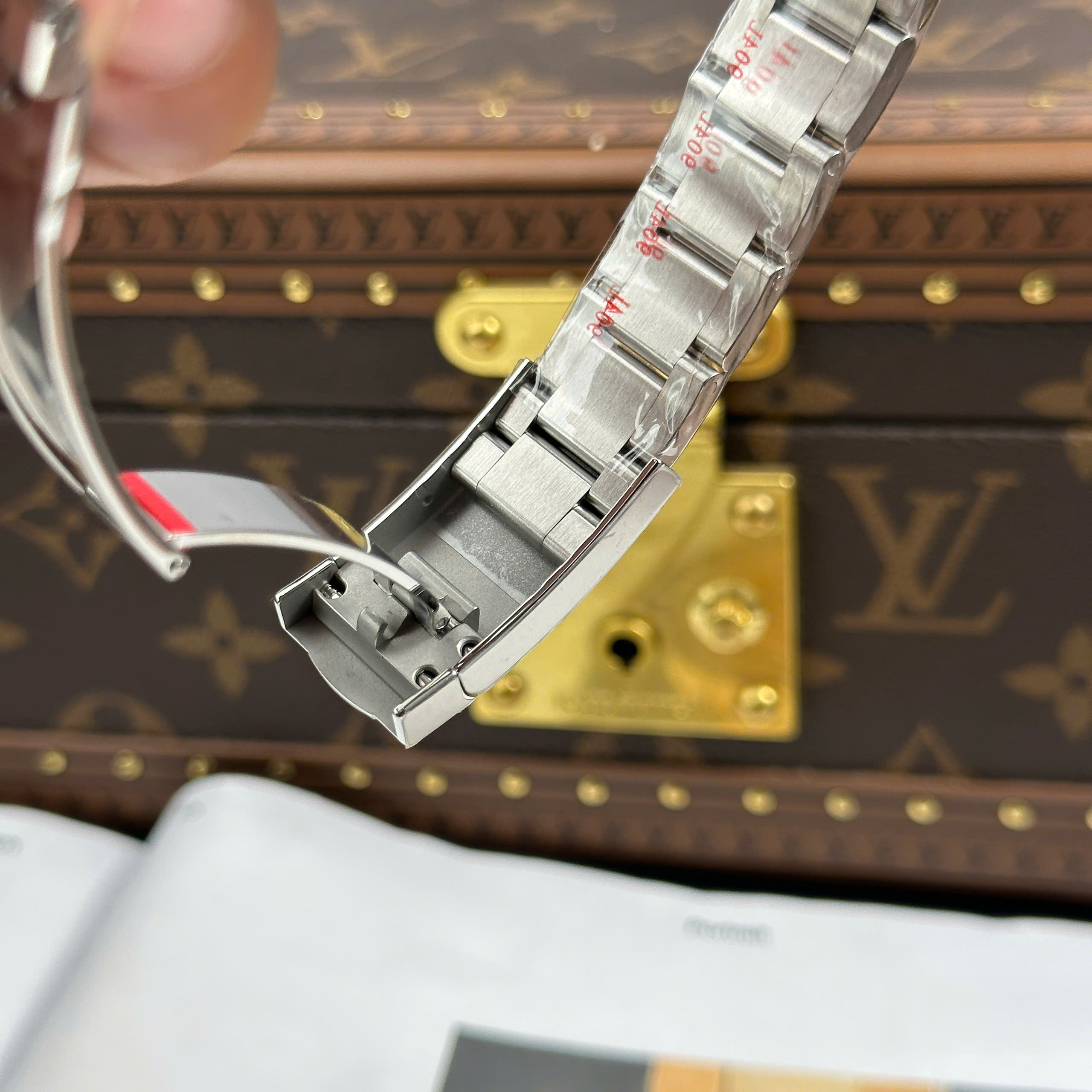 Đồng Hồ Rolex Oyster Perpetual 41mm M124300 Mặt Số Xanh Ngọc Lam Replica 1:1 Clean Factory