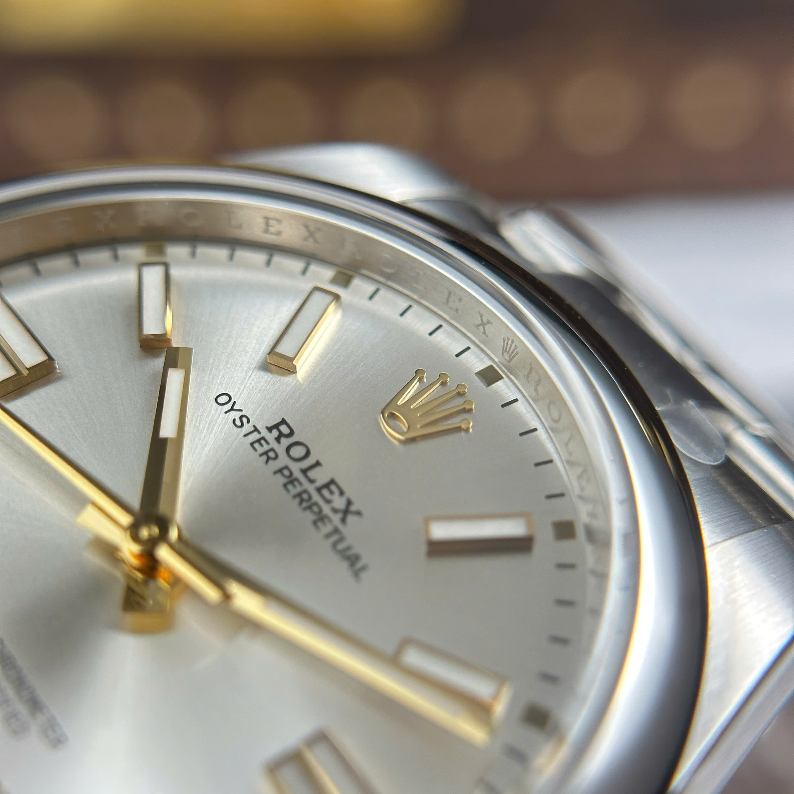 Đồng Hồ Rolex Oyster Perpetual 41mm M124300 Mặt Số Bạc Replica 1:1 Clean Factory