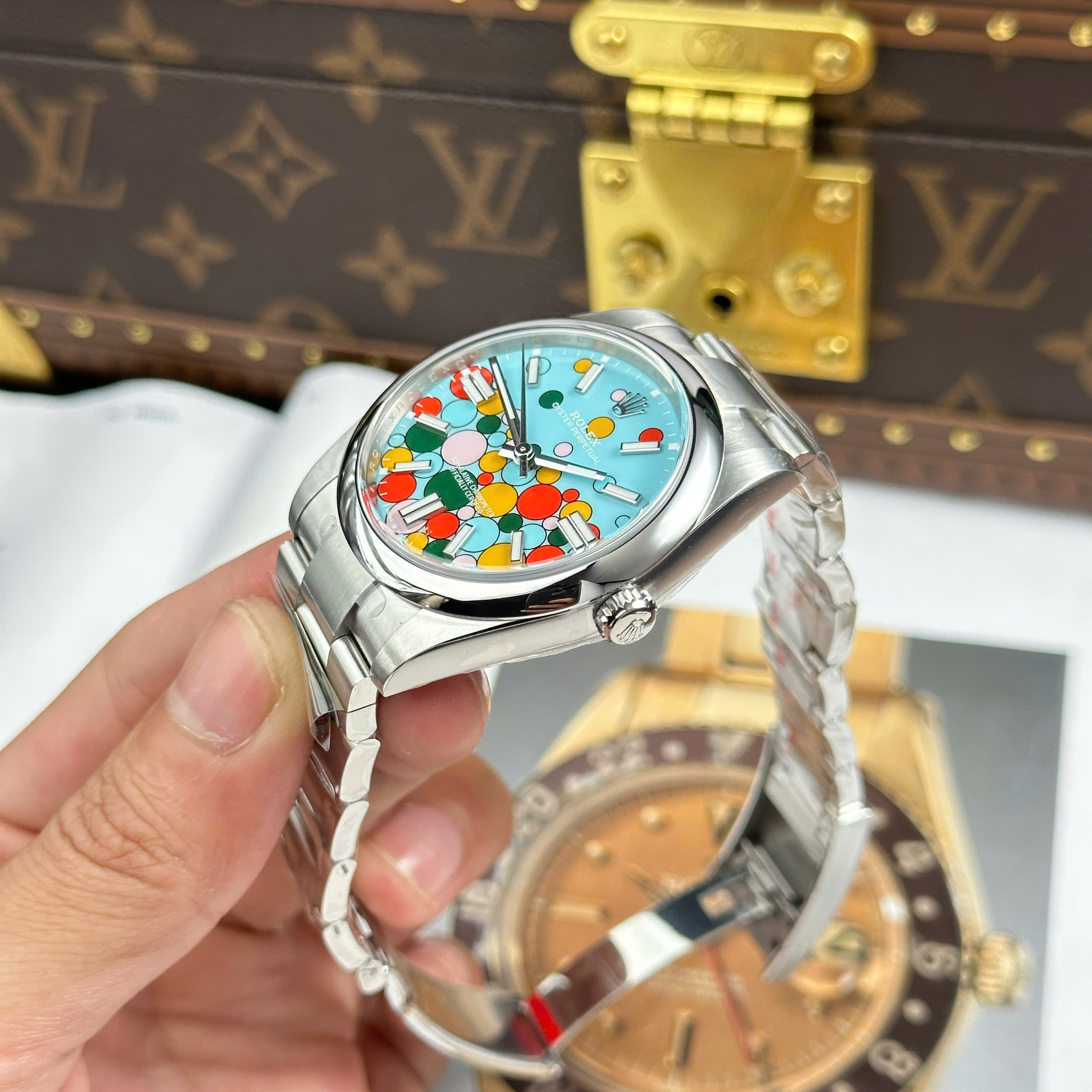 Đồng Hồ Rolex Oyster Perpetual 41mm 124300 Mặt Số Xanh Lam Hoạ Tiết Celebration Replica 1:1 Clean Factory