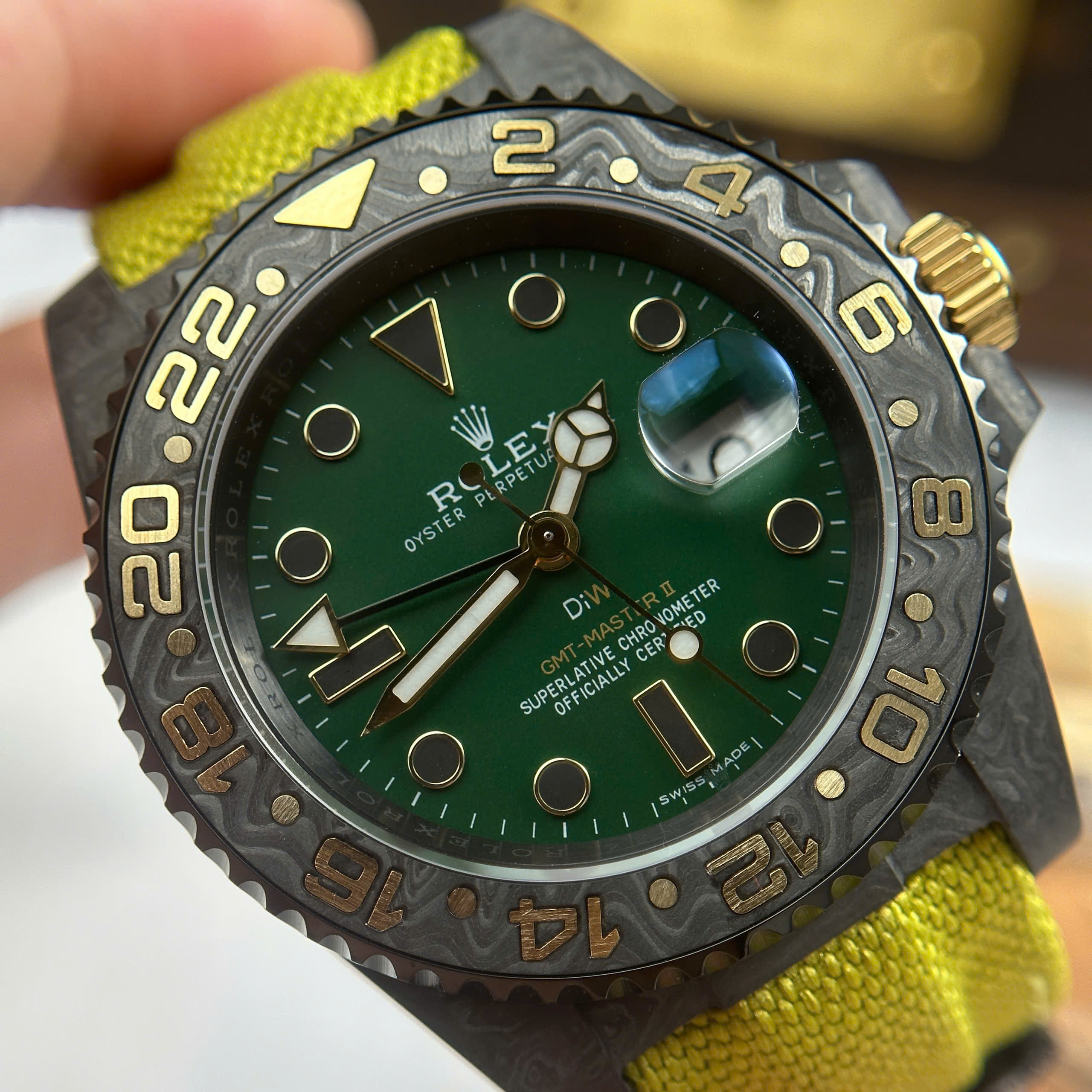 Đồng Hồ Rolex GMT Master II DIW Vỏ Carbon Máy Cal.3285 40mm Replica 1:1
