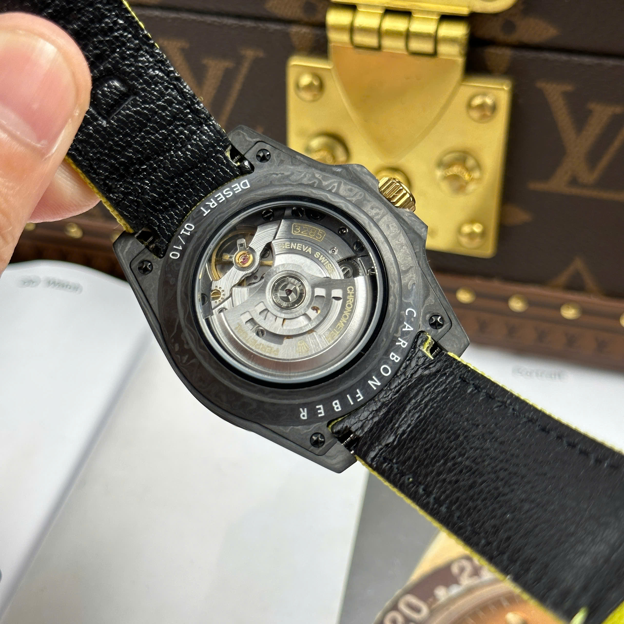 Đồng Hồ Rolex GMT Master II DIW Vỏ Carbon Máy Cal.3285 40mm Replica 1:1