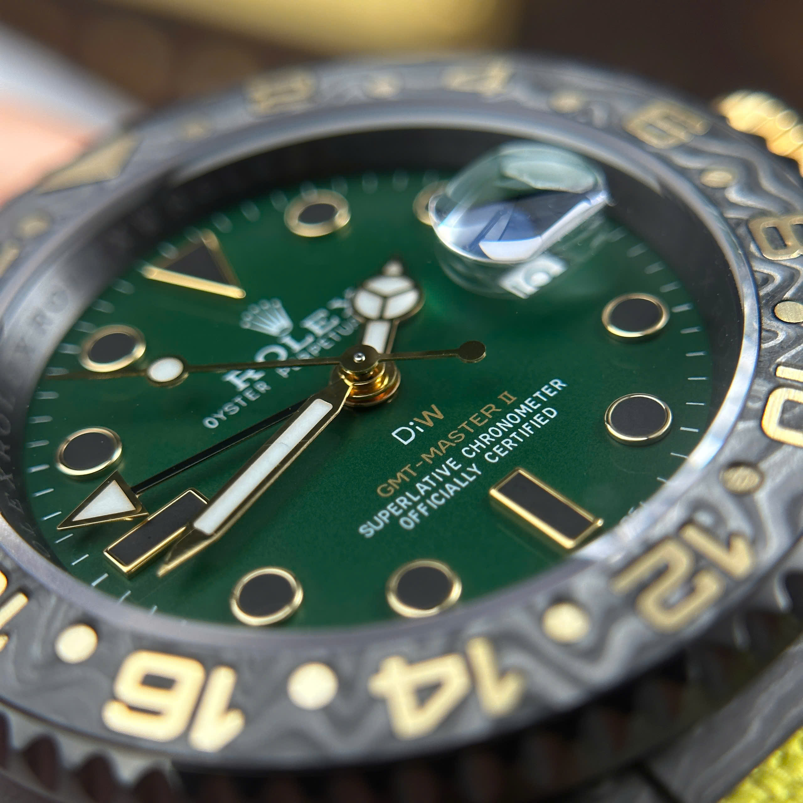 Đồng Hồ Rolex GMT Master II DIW Vỏ Carbon Máy Cal.3285 40mm Replica 1:1