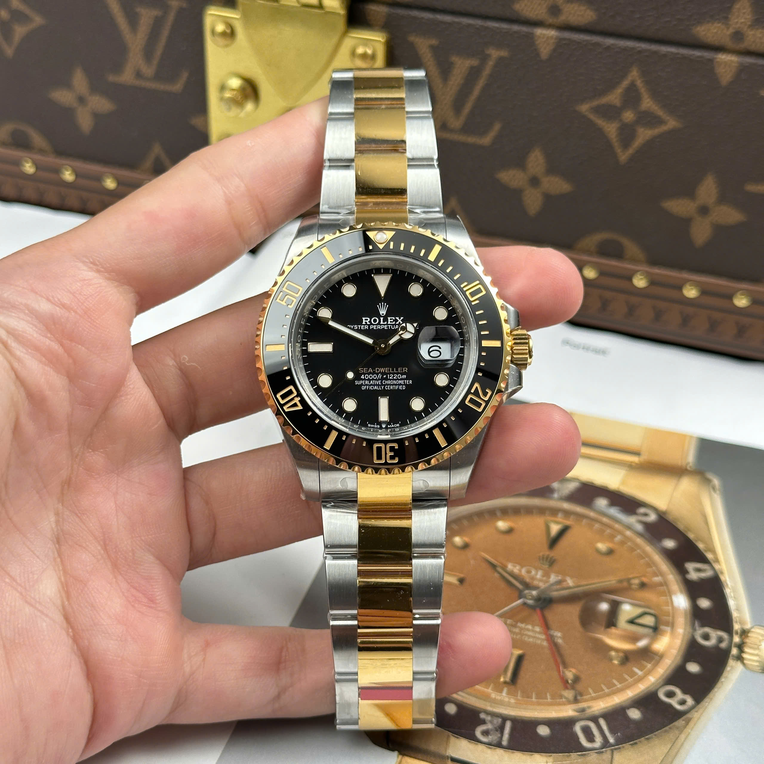 Đồng Hồ Rolex Sea - Dweller 43mm M126603 - 0001 Mặt Số Đen Replica 1:1 VS Factory