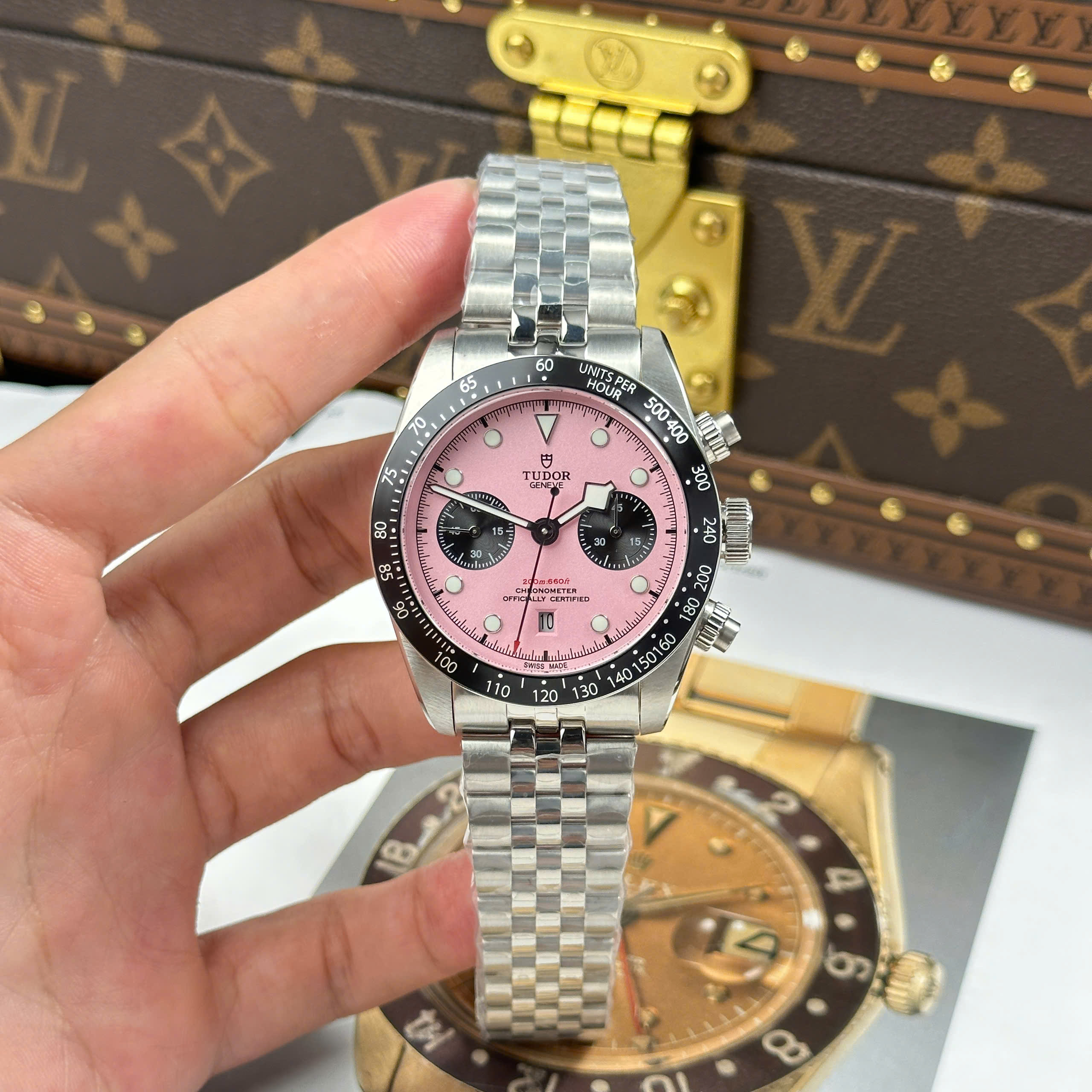 Đồng Hồ Tudor Black Bay Chrono 79360N Mặt Số Hồng Replica 1:1 TW Factory 41mm