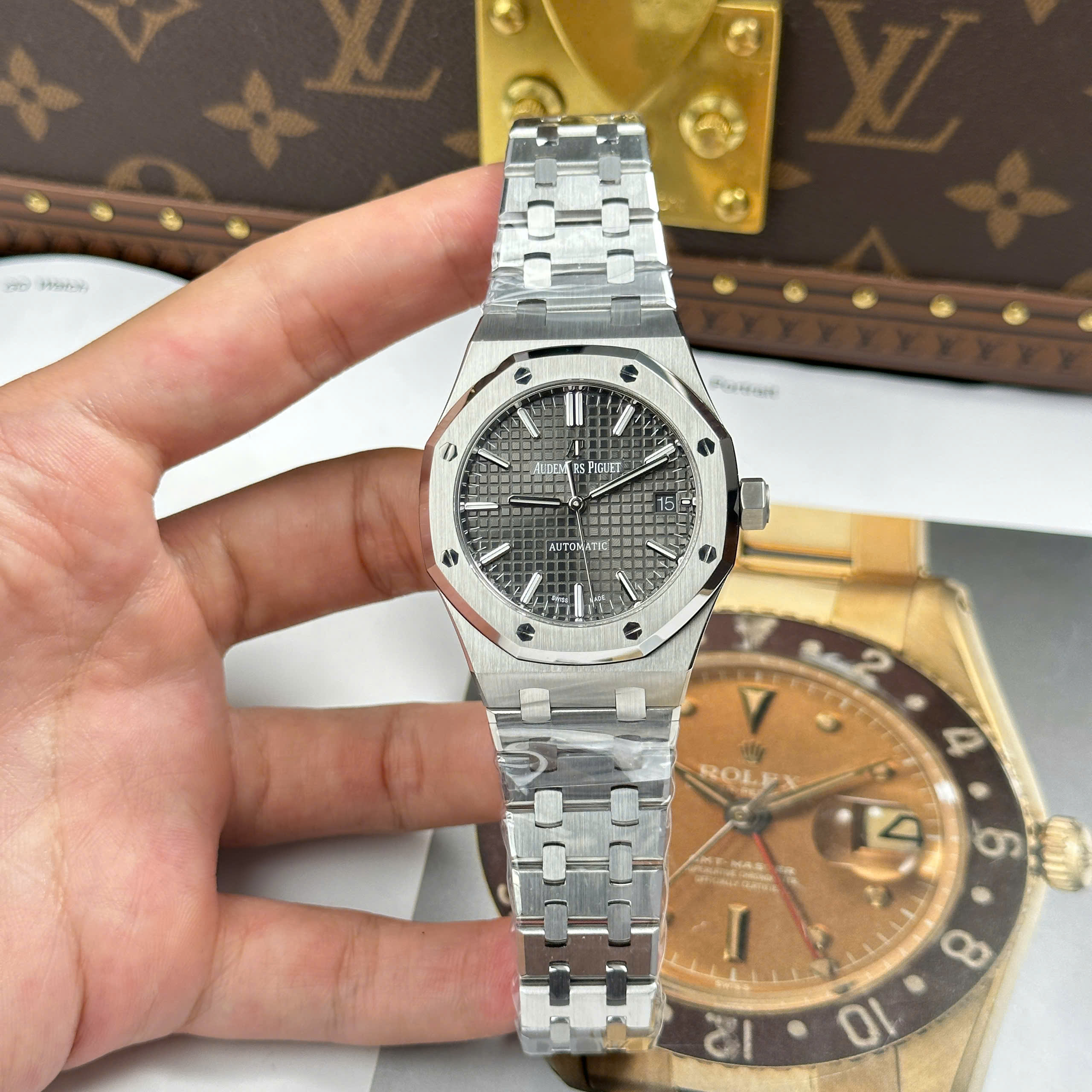 Đồng Hồ Audemars Piaguet Oak 15450ST 37mm Mặt Số Xám Replica 1:1 APS Factory