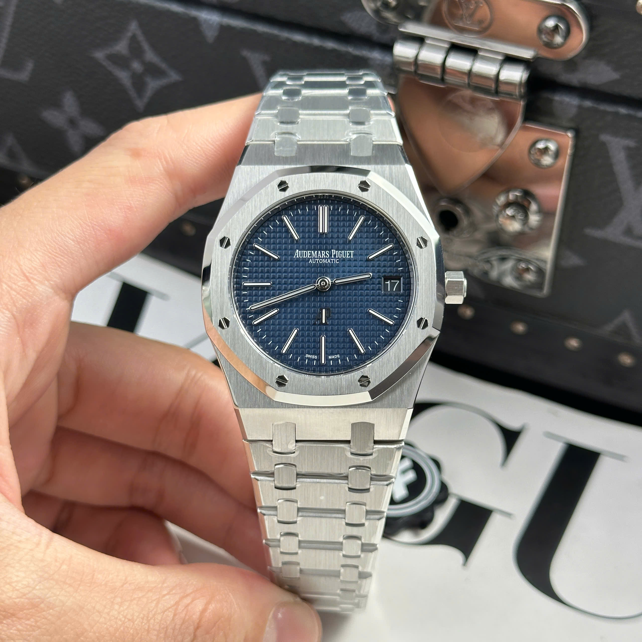 Đồng Hồ Audemars Piaguet Oak 16202ST Jumbo Replica 1:1 Blue Dial 39mm ZF Factory