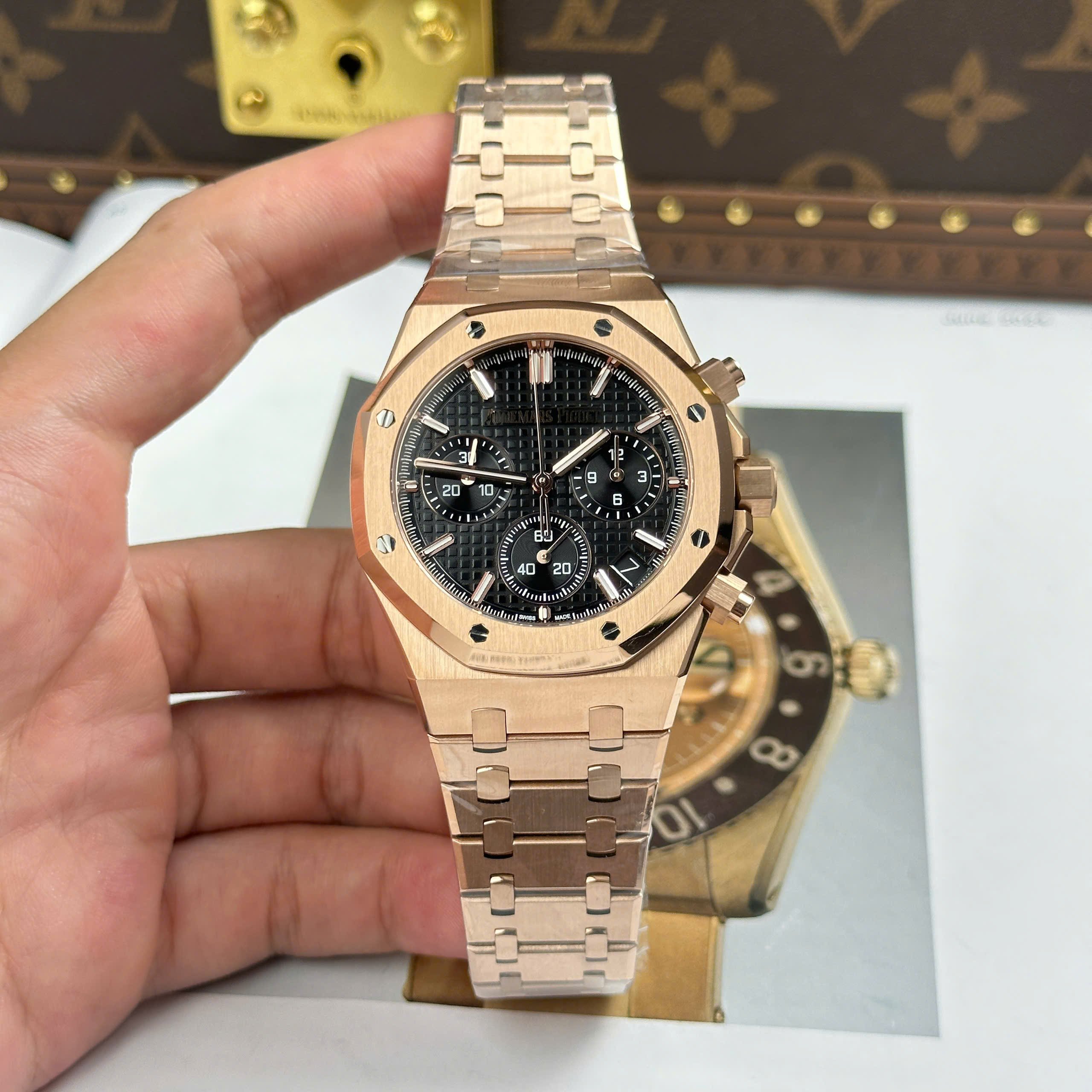 Đồng Hồ Audemars Piguet Royal Oak Chronograph 26240 41mm Độ Dày 12.4mm Mặt Số Đen Replica 1:1 APS Factory