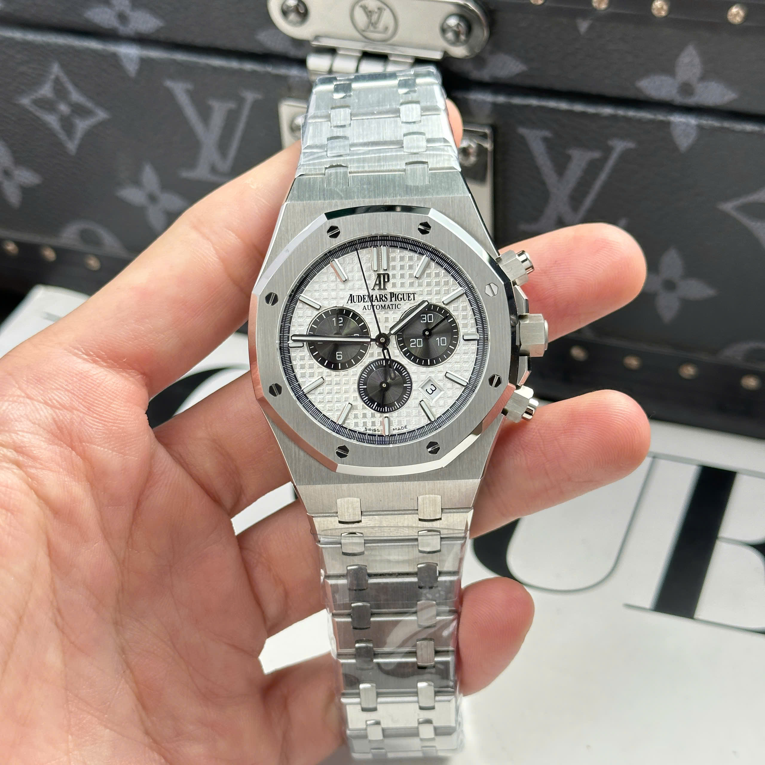 Đồng Hồ Audemars Piguet Royal Oak Chronograph 26331 41mm Replica 1:1 mỏng 11mm