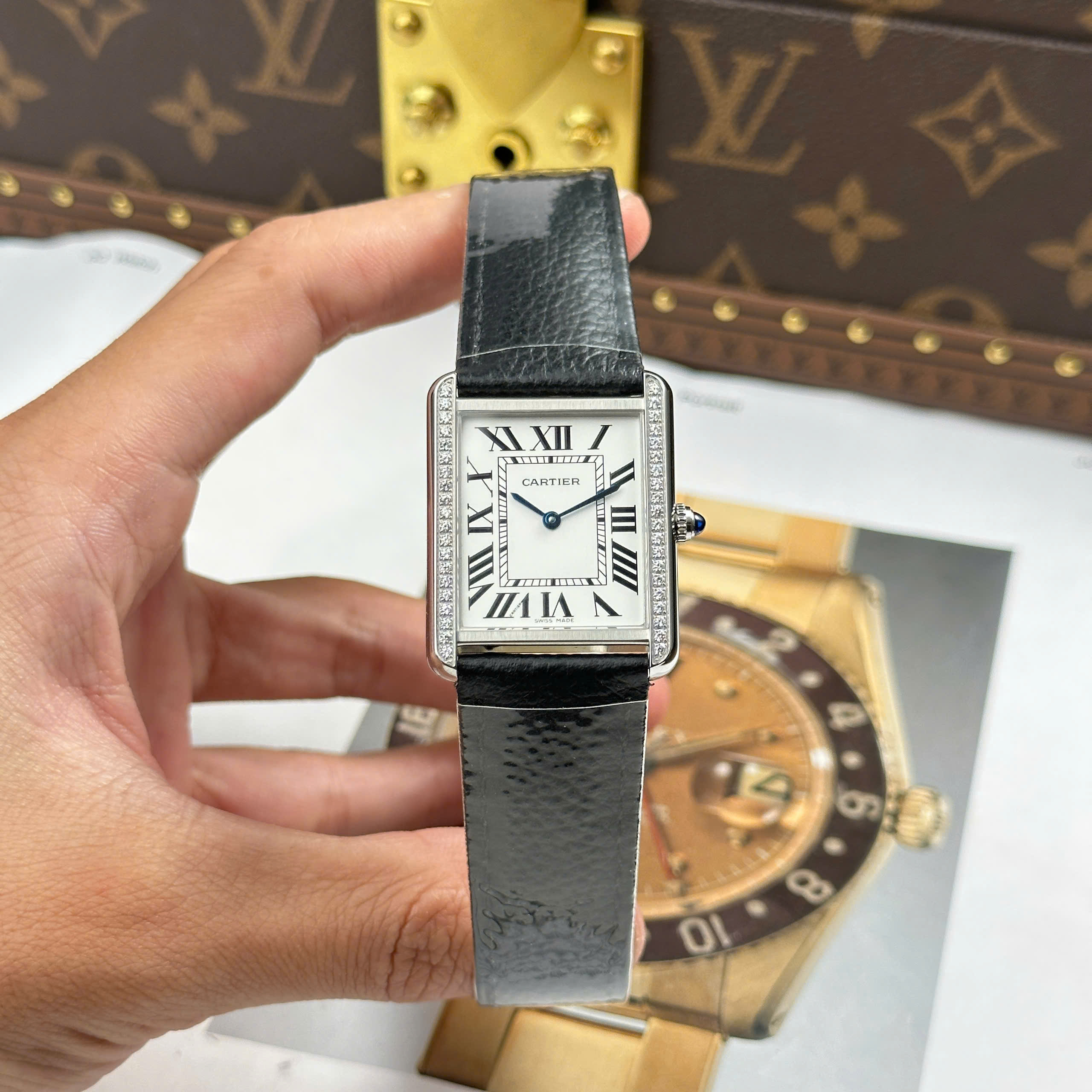 Đồng Hồ Cartier Tank Solo Large Moden 27.5mmx35mm Đính Đá Replica 1:1 AF Factory