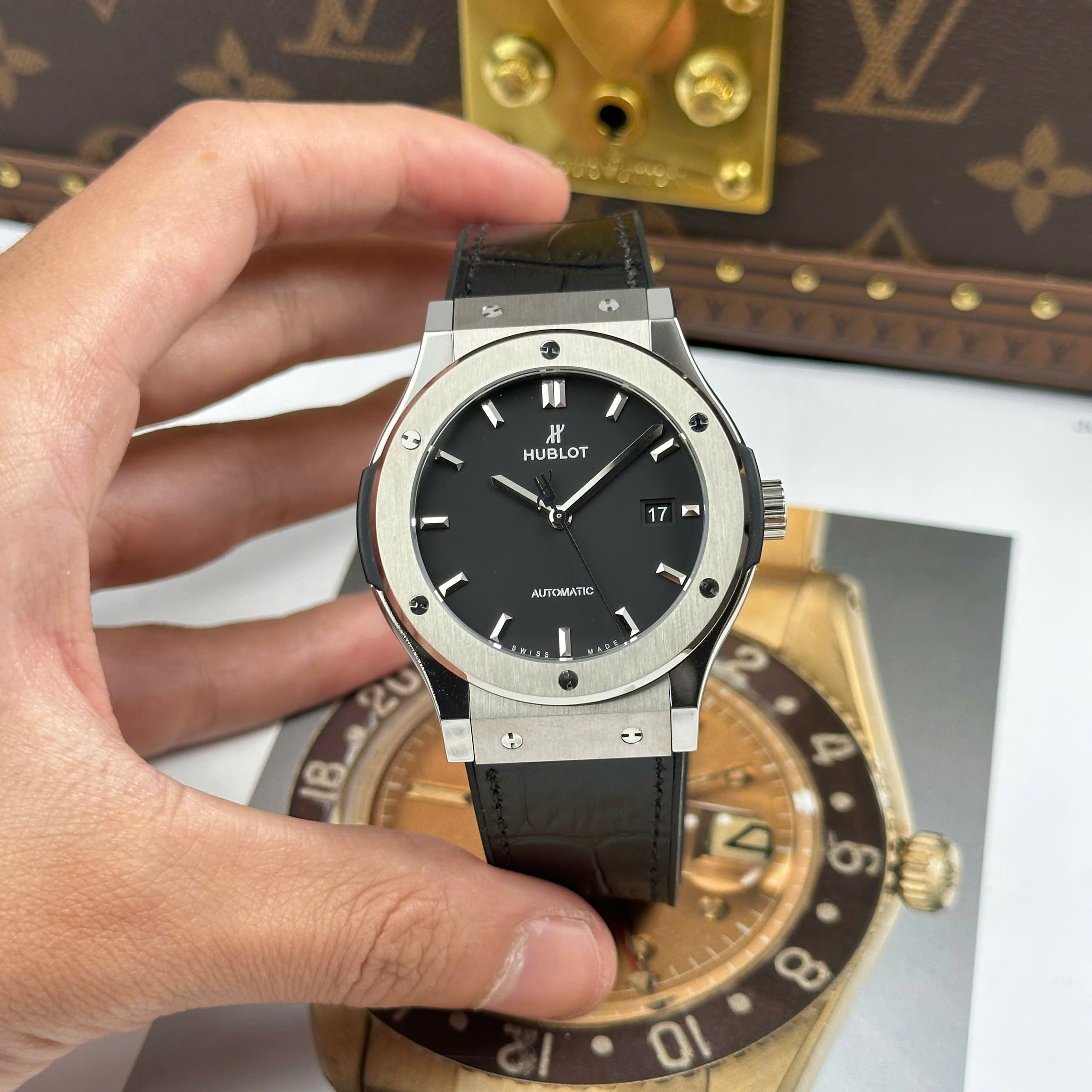 Đồng Hồ Hublot Classic Fusion 42mm Full Vỏ Titanium 85g Cao Cấp JJZ Factory Rep 1:1