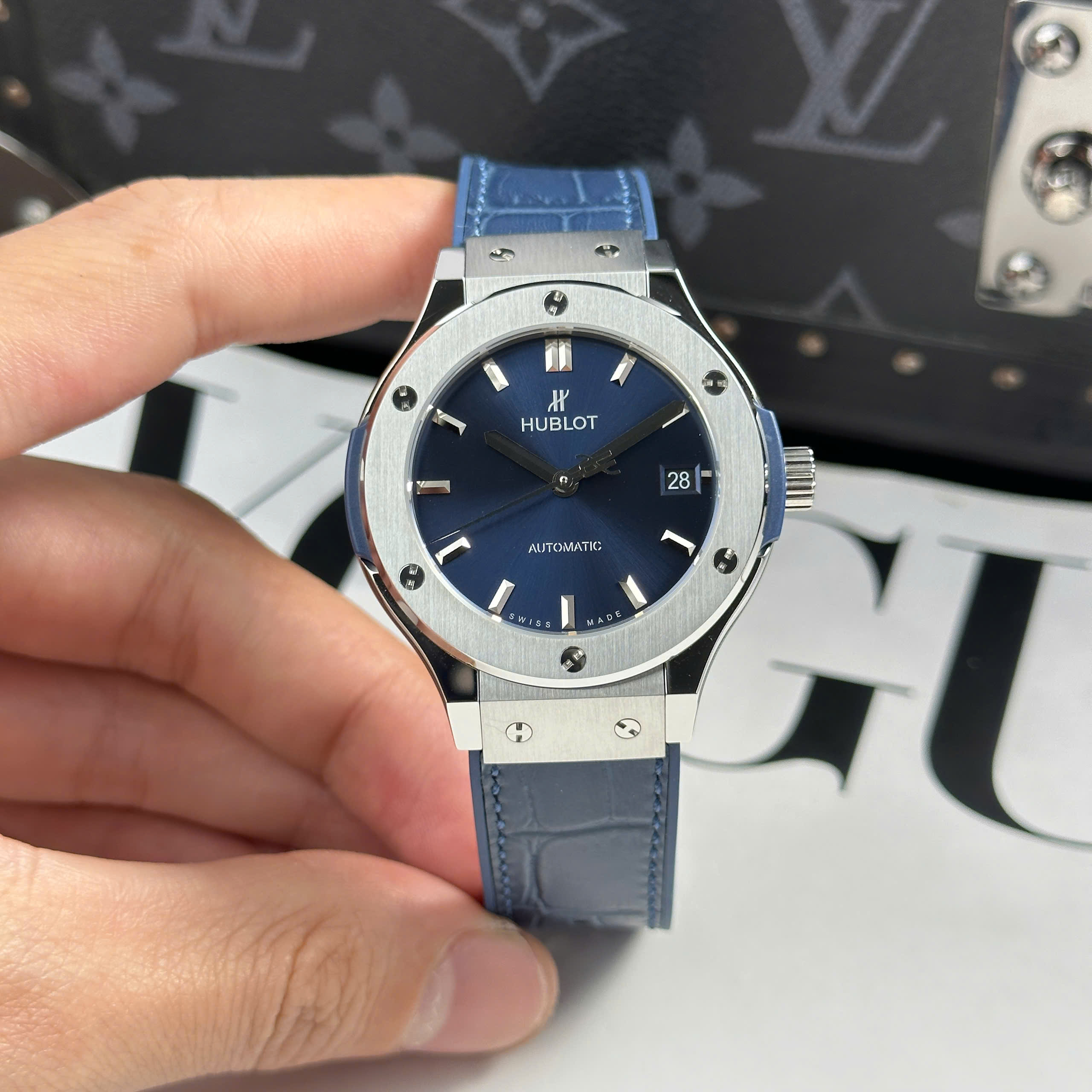 Đồng Hồ Hublot Classic Fusion 38mm Mặt Số Blue Replica 1:1 JJF Factory