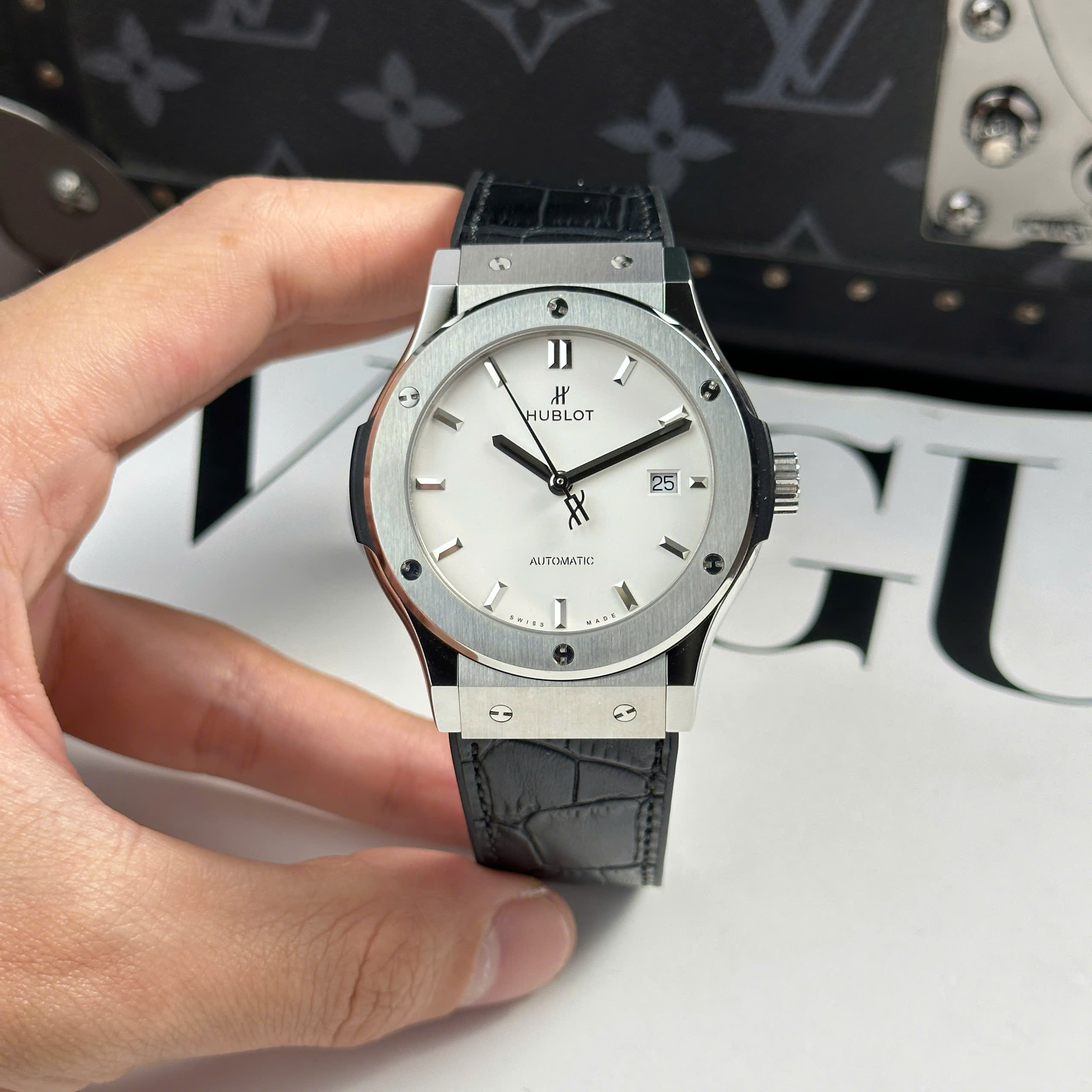 Đồng Hồ Hublot Classic Fusion 42mm Mặt Số Trắng Replica 1:1 JJF Factory