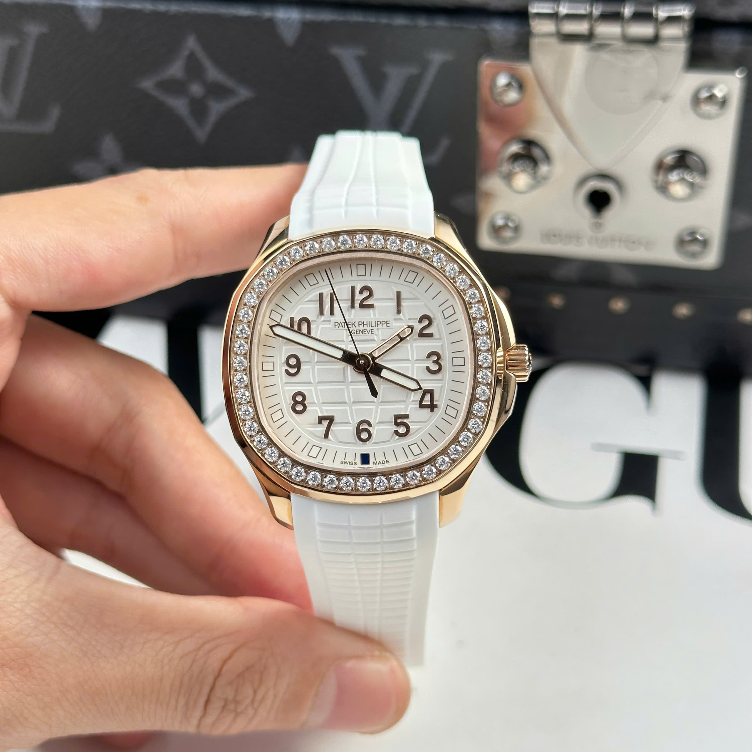 Đồng Hồ Patek Philippe Aquanaut 5269/200R-001 38.8mm Replica 1:1
