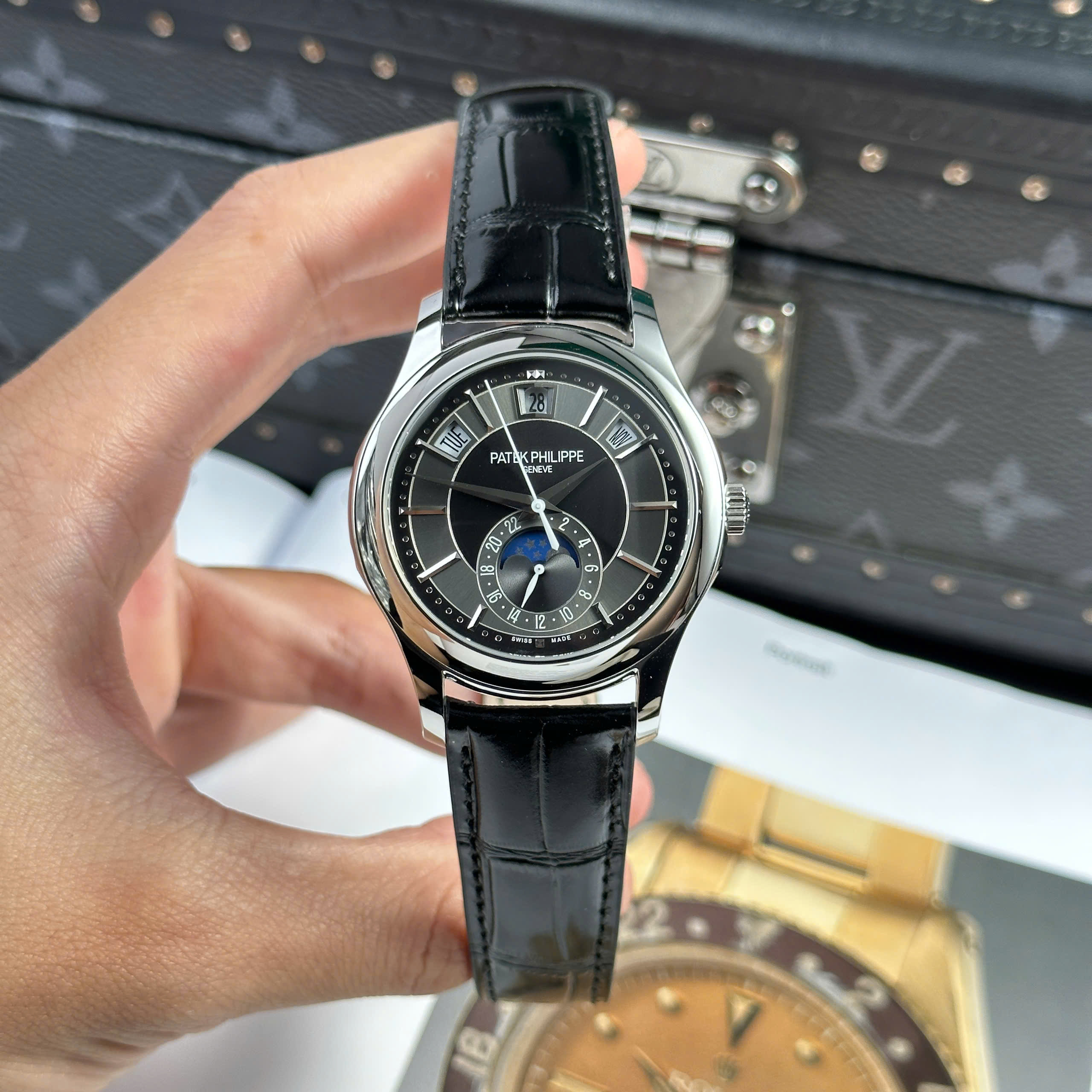Đồng Hồ Patek Philippe Complications 5205G 40mm Rep 1:1 Cao Cấp KM Factory