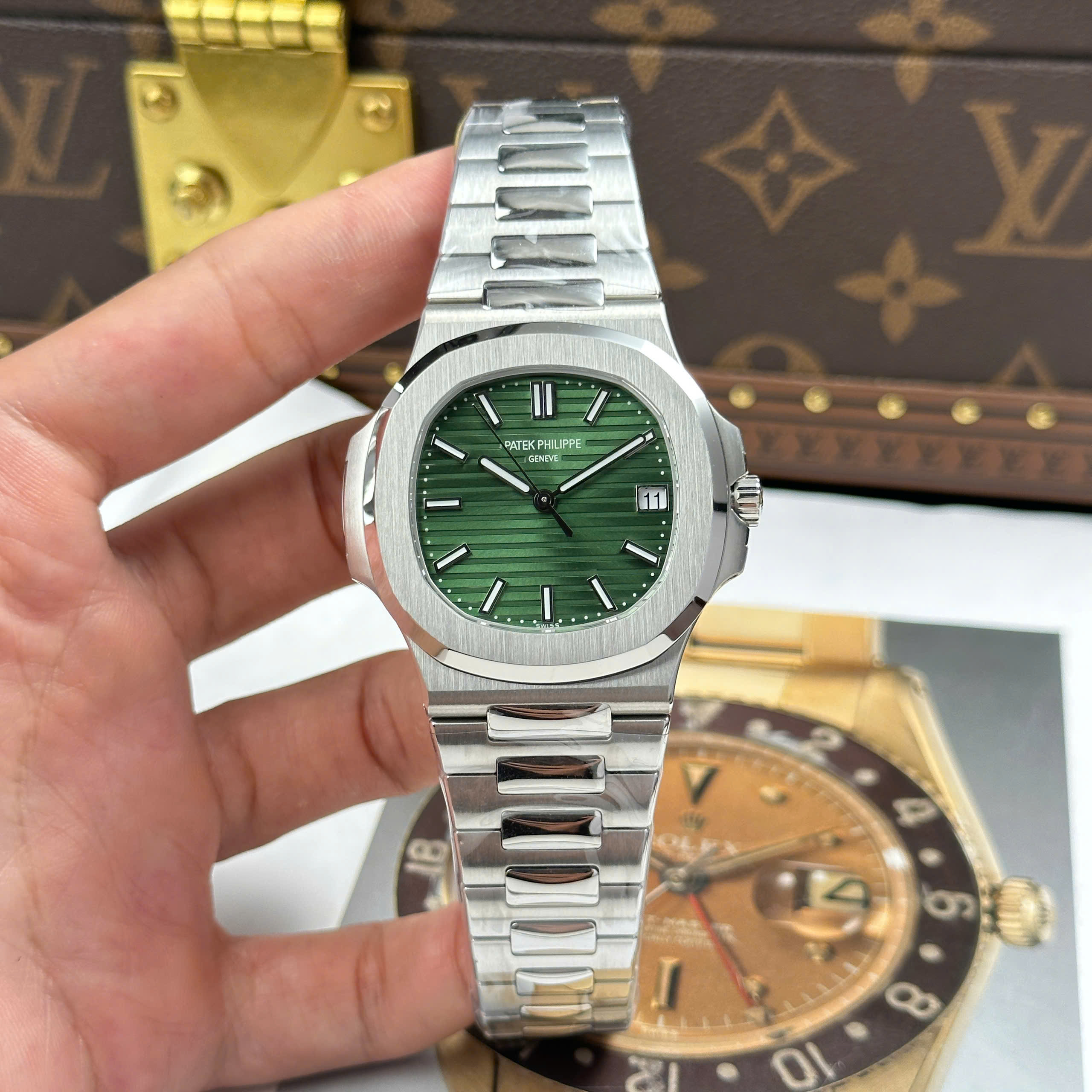 Đồng Hồ Patek Philippe Nautilus 5711 Green Dial 40mm Replica 1:1 3K Factory