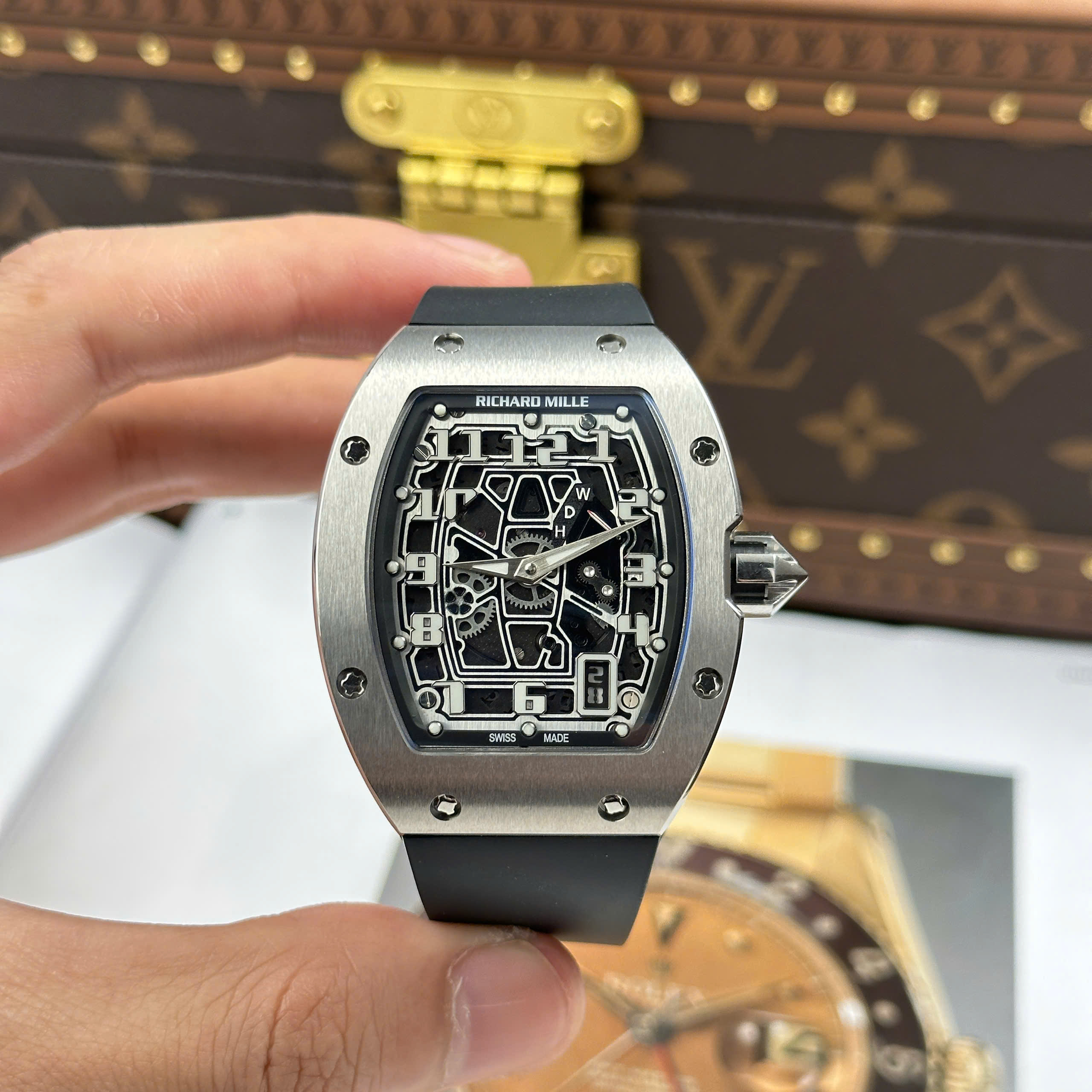 Đồng Hồ Richard Mille RM 67-01 Extra-FI Vỏ Titanium Replica 1:1 38.7mm x 47.5mm