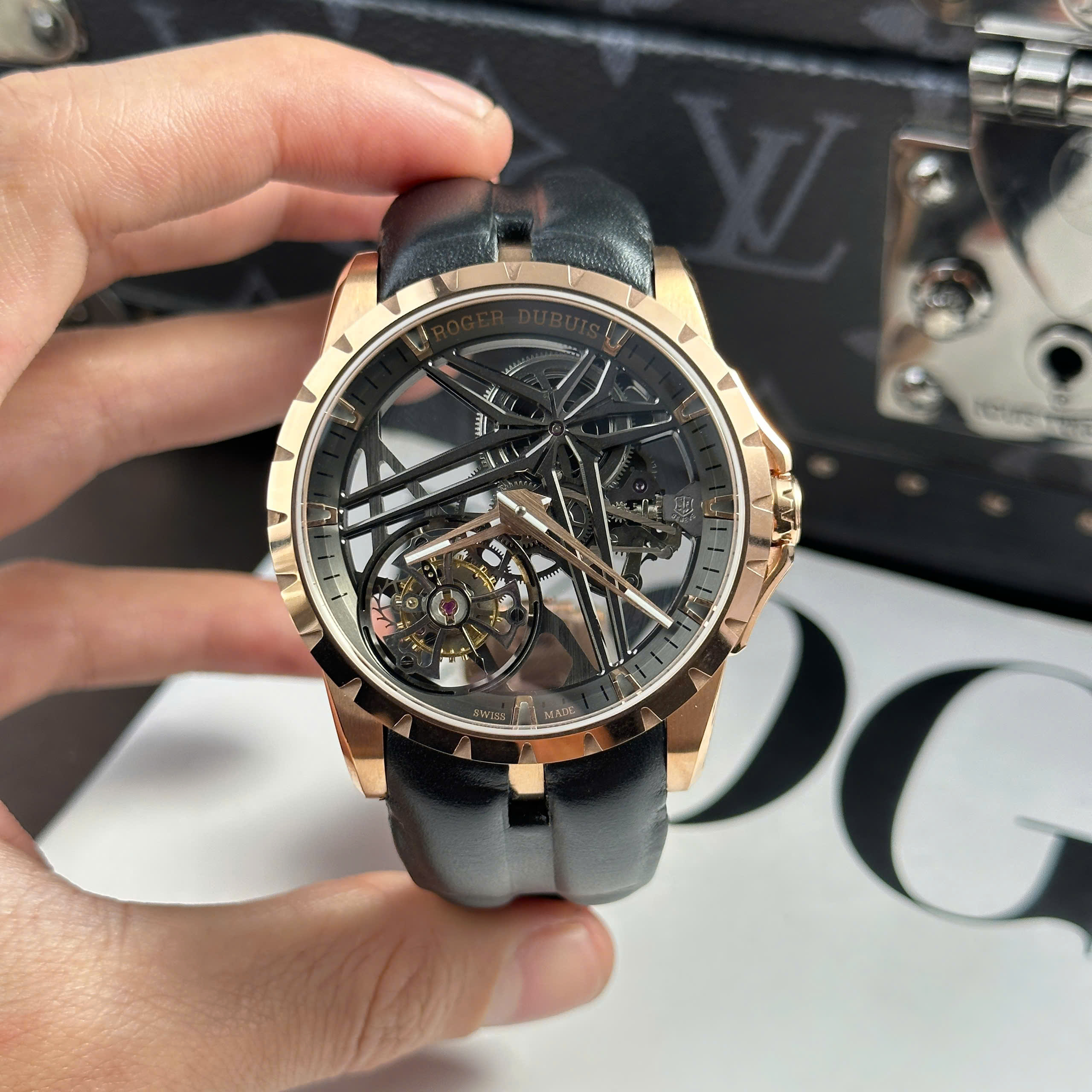 Đồng Hồ Roger Dubuis Excalibur Monotourbillon Vàng Hồng Dây Da 42mm BBR Factory