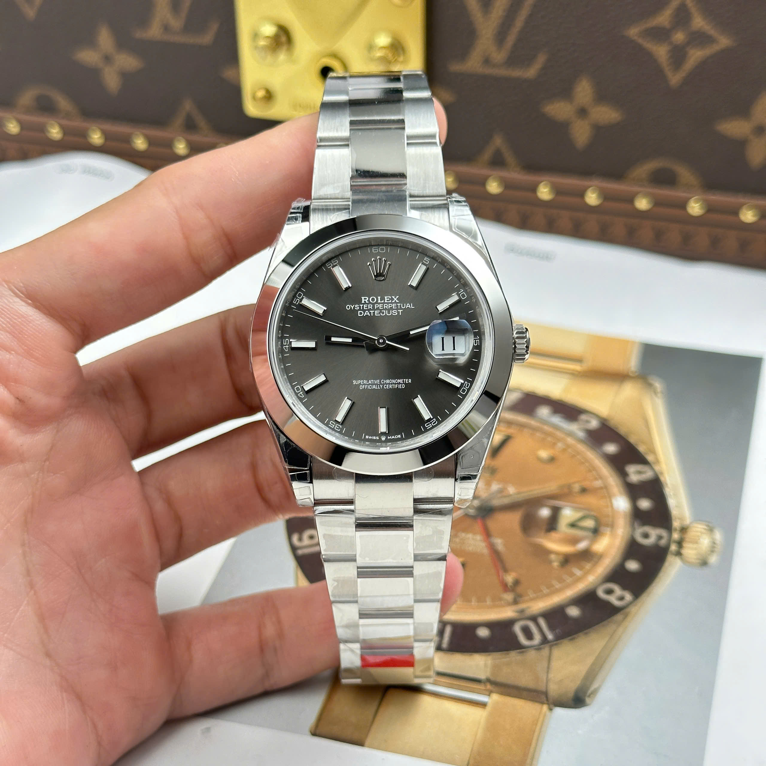 Đồng Hồ Rolex Datejust 41mm M126300 Mặt Số Xám Replica 1:1 VSF Factory