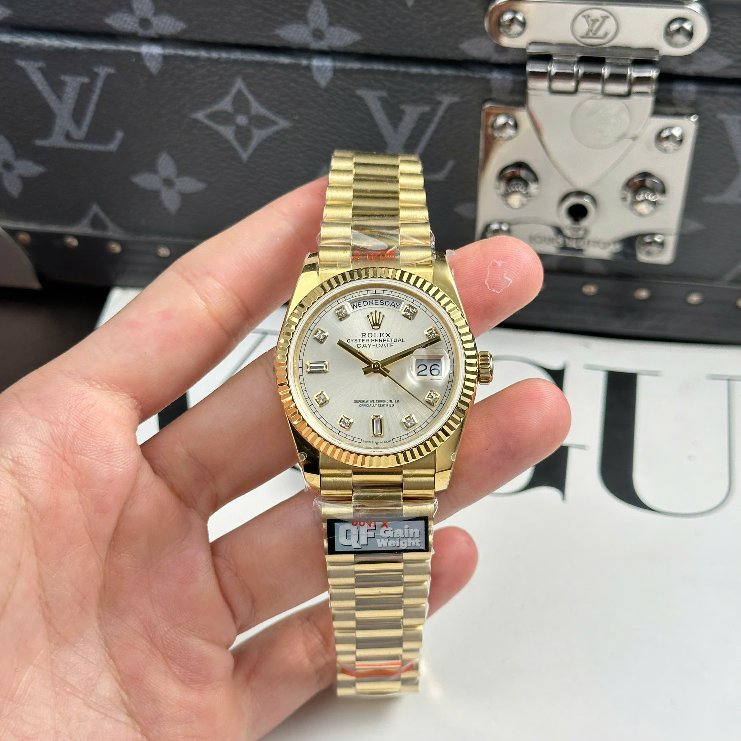 Đồng Hồ Rolex Day-Date 36mm 128238 Mặt Số Silver Replica 1:1 QF Factory