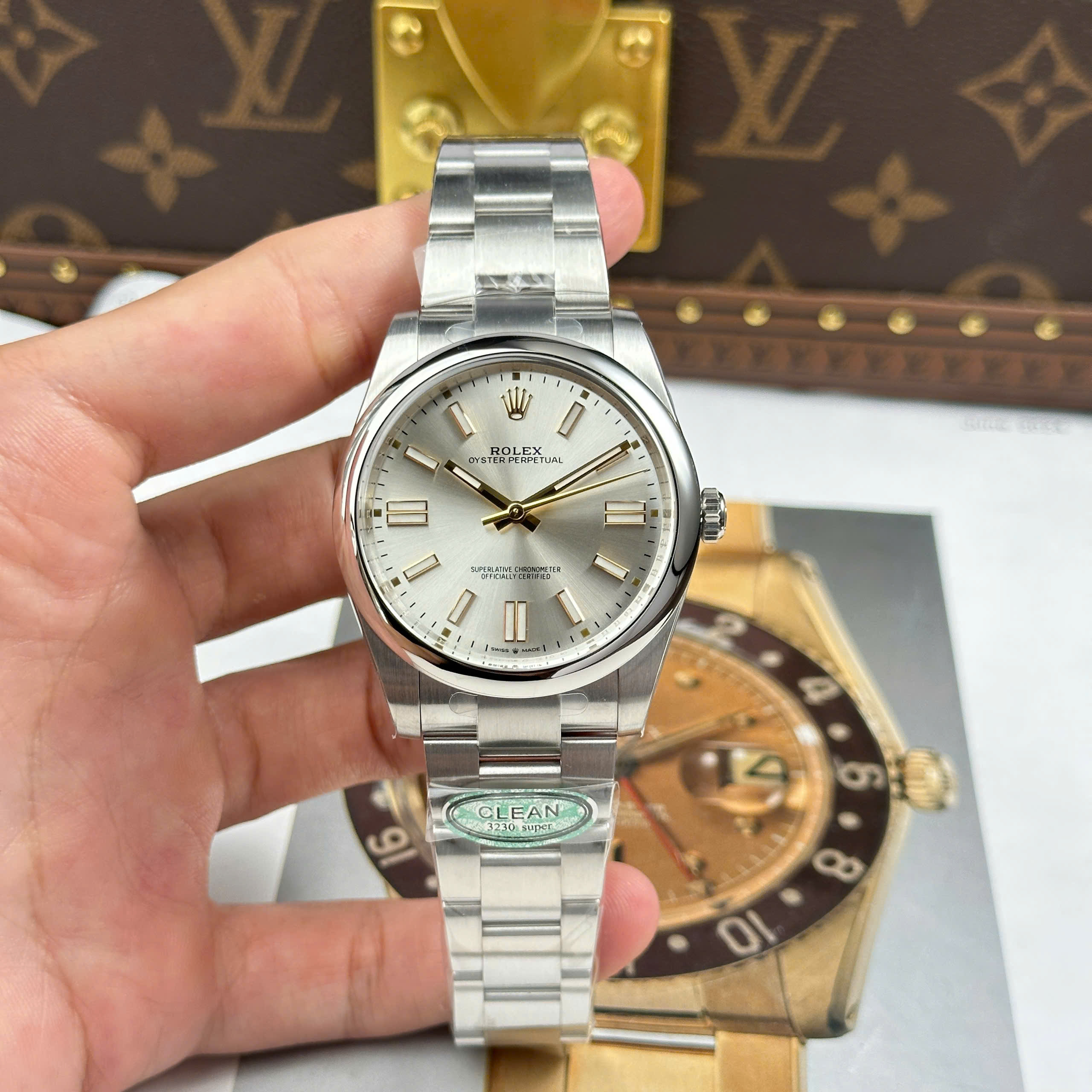 Đồng Hồ Rolex Oyster Perpetual 41mm M124300 Mặt Số Bạc Replica 1:1 Clean Factory