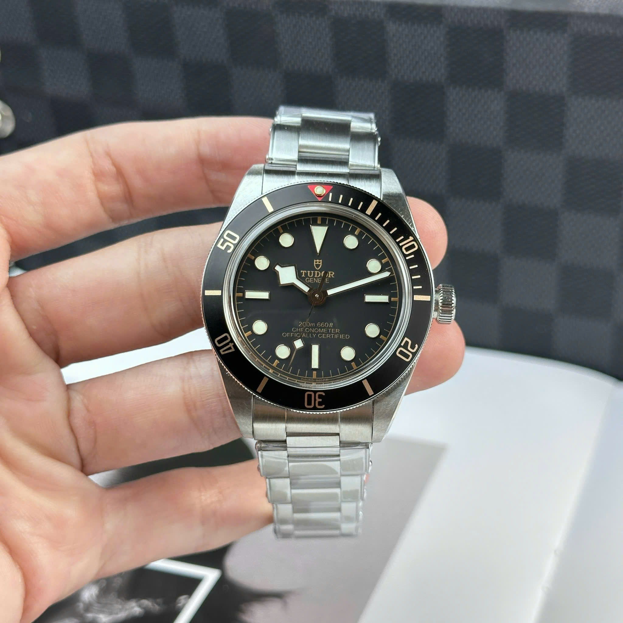 Đồng Hồ Tudor Black Bay Fifty-Eight M79030N 39mm Rep 1:1 Viền Ceramic Đen ZF Factory