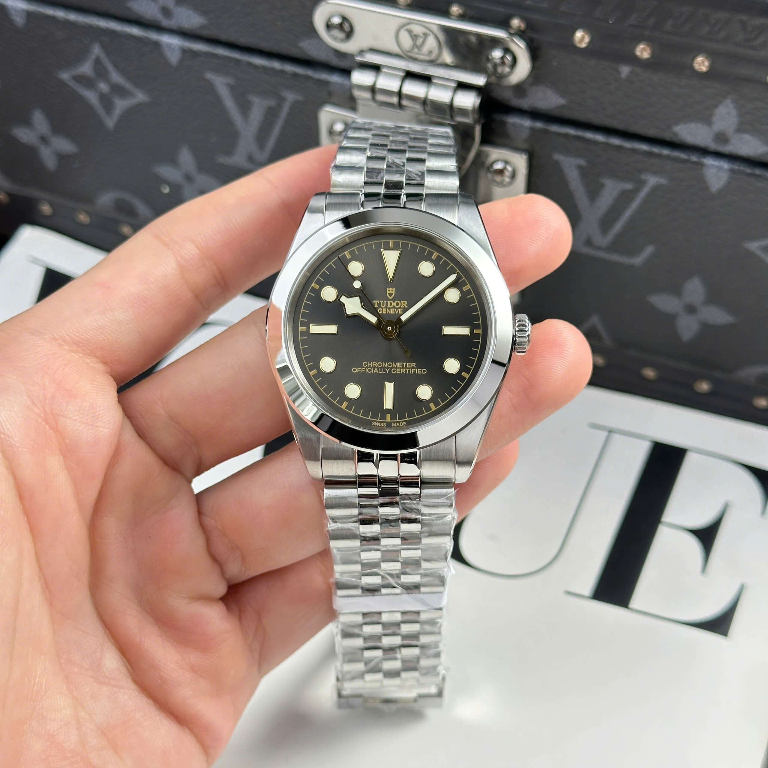 Đồng Hồ Tudor Black Bay M79660 39mm Rep 1:1 Cao Cấp Dây Jubilee KR Factory