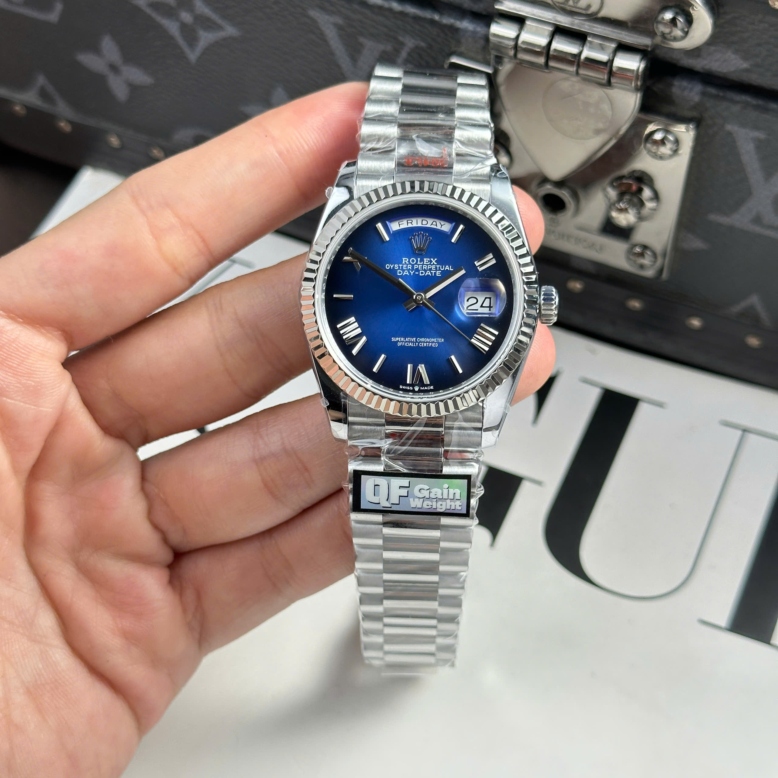 Rolex Day-Date 36mm 128239 Mặt Số Xanh Blue Vỏ Vonfram 160g Replica 1:1 QF Factory